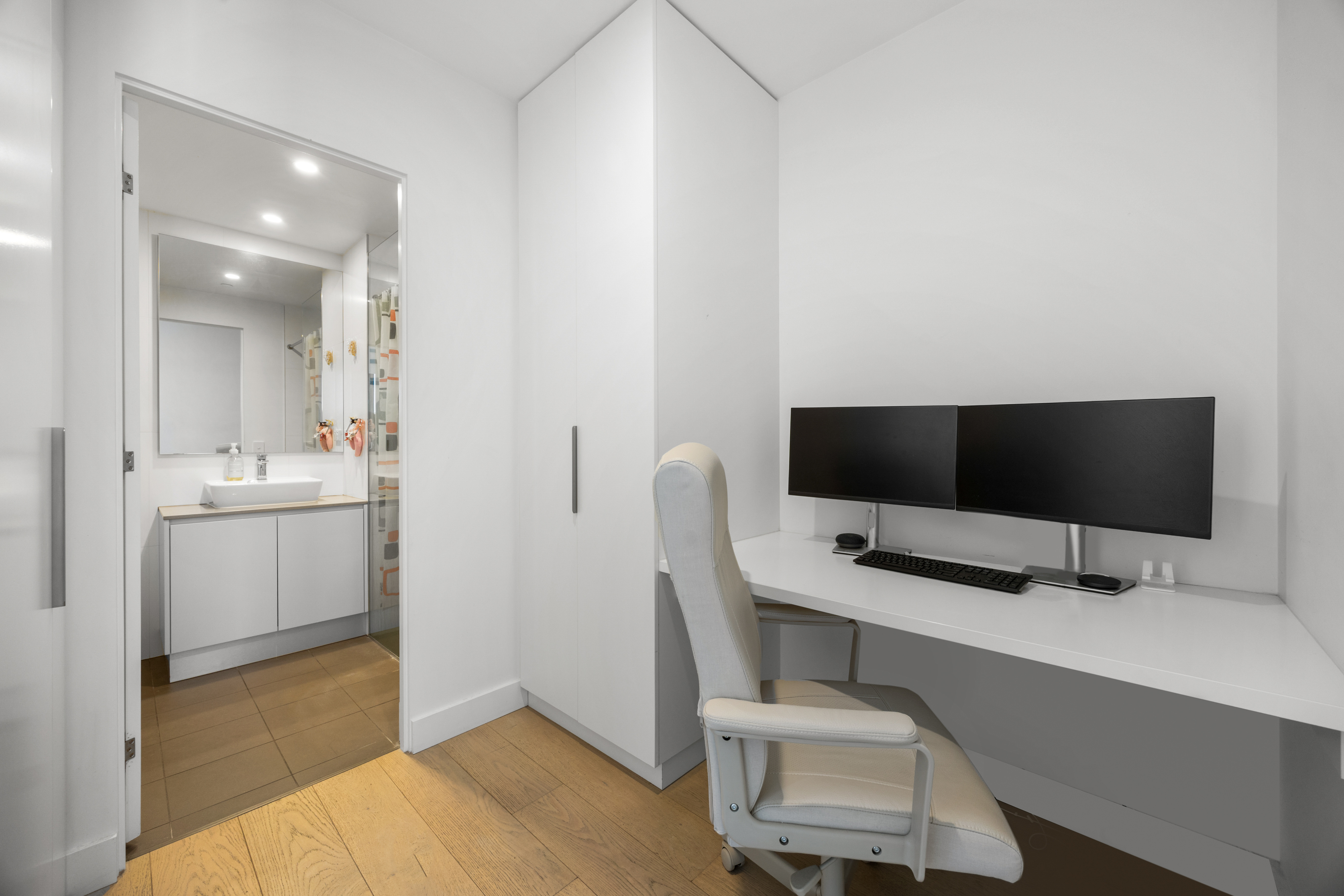 1402/421 King William Street, Adelaide, SA 5000 - Image 6