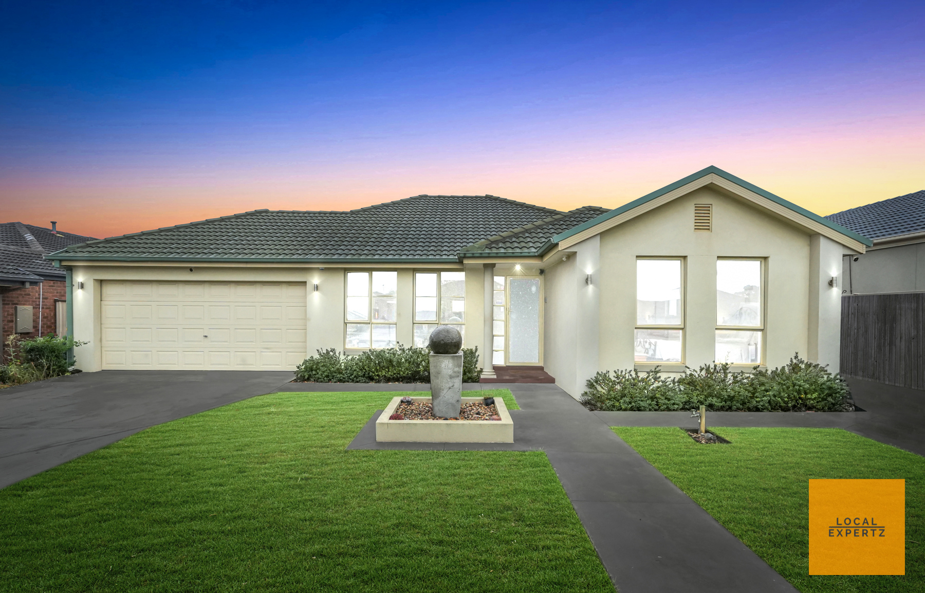 24 CARLYON CLOSE, Melton West VIC 3337 - Image 2
