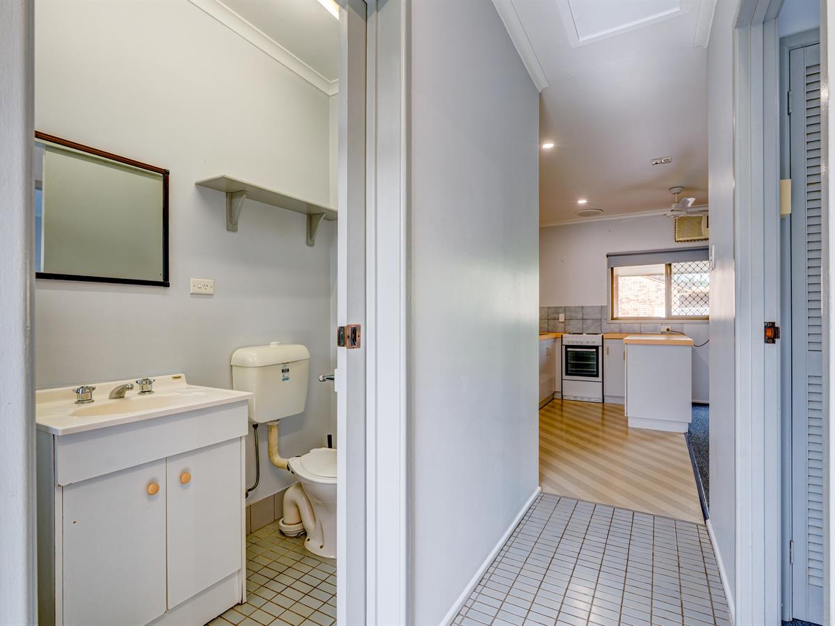 1-bedroom unit at GERALDTON GARDENS 19 1-3 BERGIN ROAD, INNISFAIL ESTATE QLD 4860, Cassowary Coast, Queensland