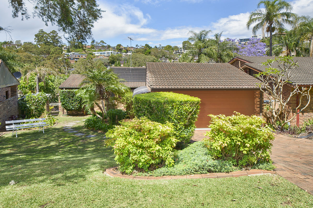 12 Clough Avenue, Illawong, NSW 2234 - Image 5