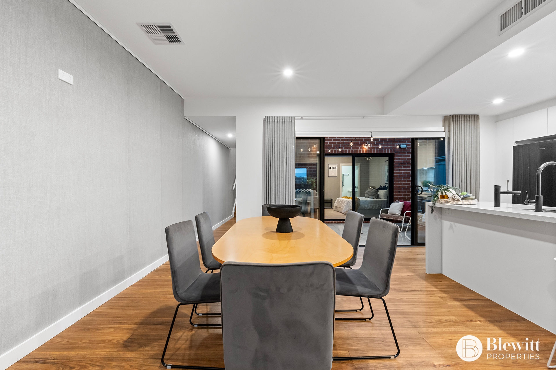 4-bedroom unit at UNIT 3 AVANI 1 ROWLAND REES CRESCENT, Greenway ACT 2900, Unincorporated Act, Australian Capital Territory