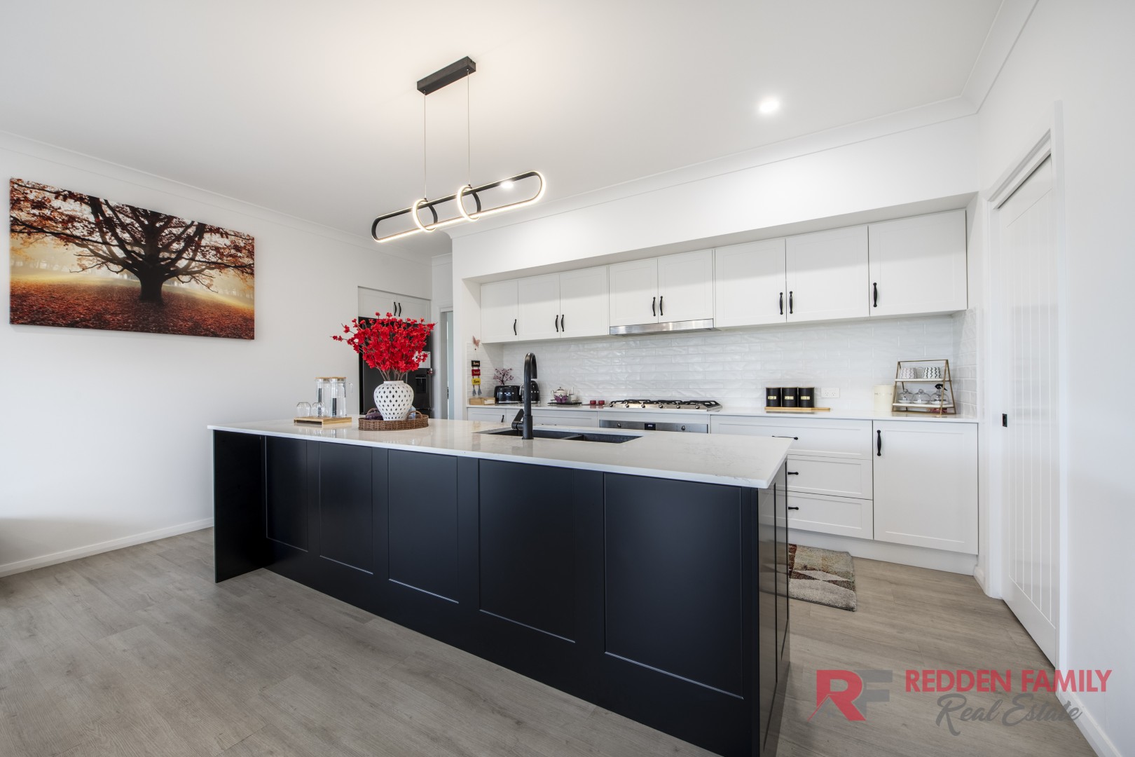 17 Oxford Avenue, Dubbo, NSW 2830 - Image 2