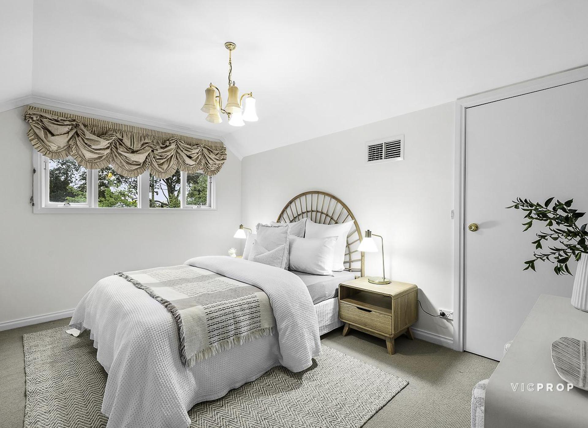 105 CASTLETON ROAD, Viewbank VIC 3084 - Image 9