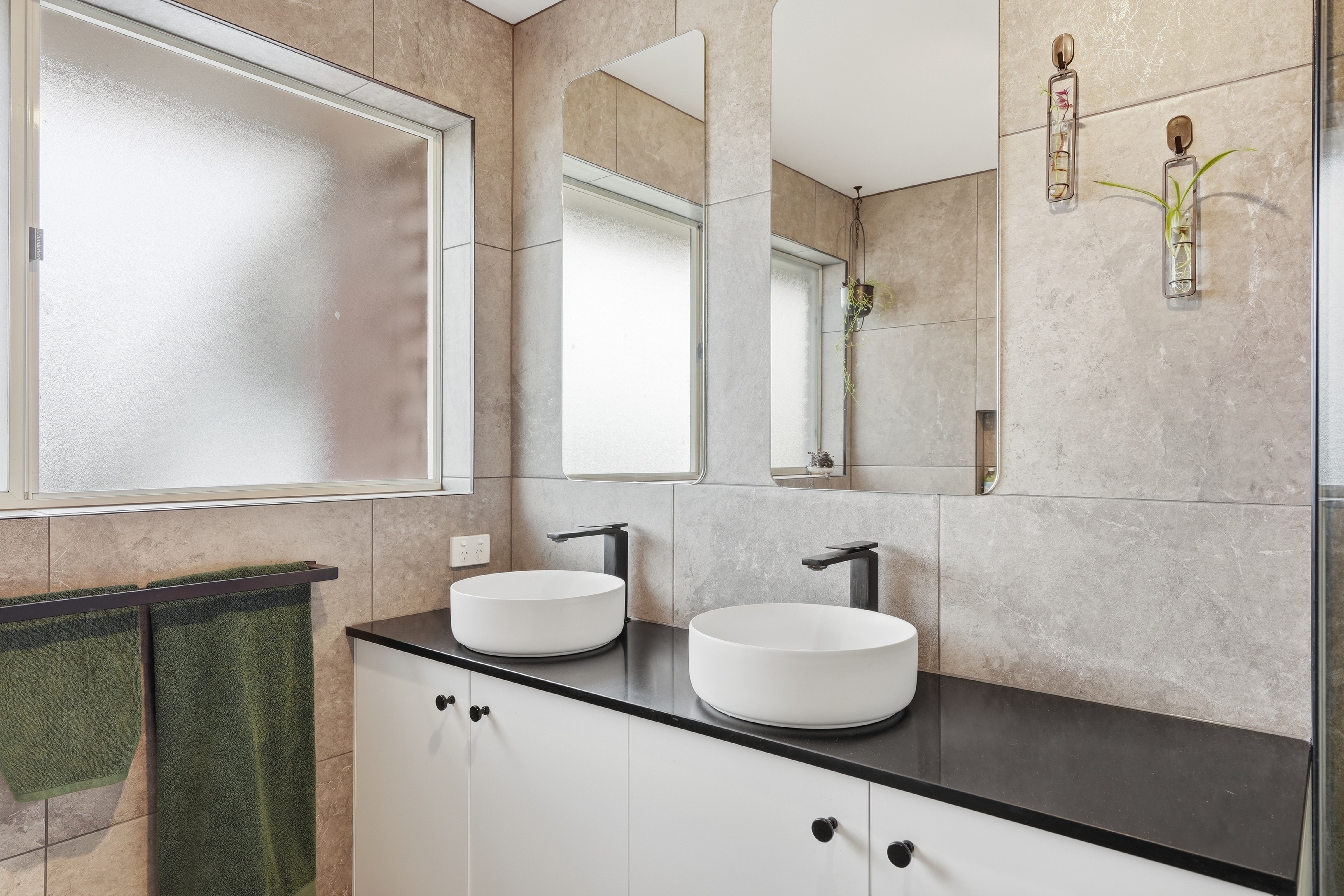 5-bedroom house at 27 SOMERDALE ROAD, Claremont TAS 7011, Glenorchy, Tasmania