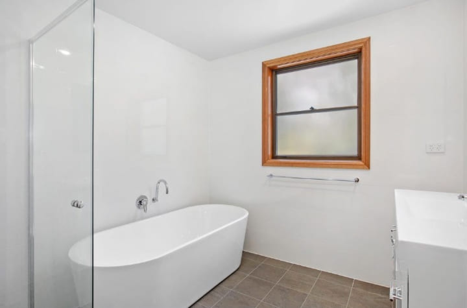 2260 Remembrance  Drive, Picton, Nsw, 2571 - Image 9