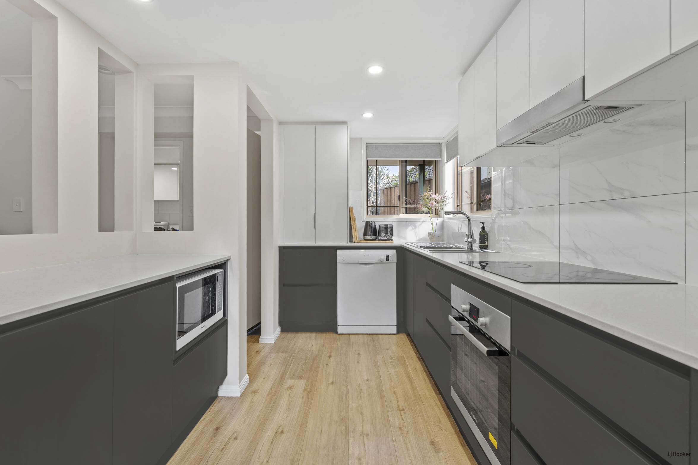 3-bedroom unit at 3/6 Maranta Street, Elanora, QLD 4221, Gold Coast, Queensland