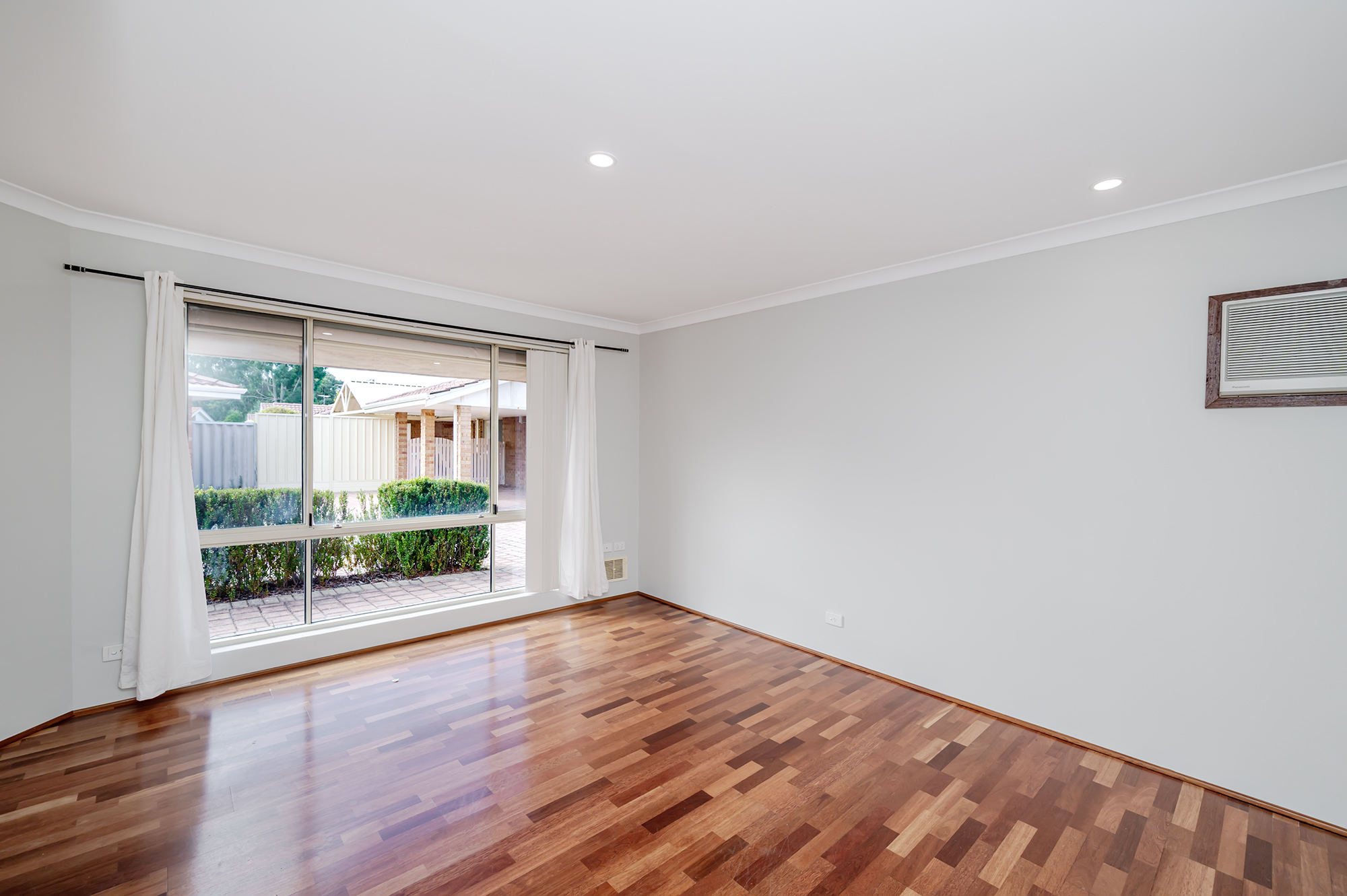 3-bedroom unit at 5/6 Luton Close, Ballajura, WA 6066, Swan, Western Australia