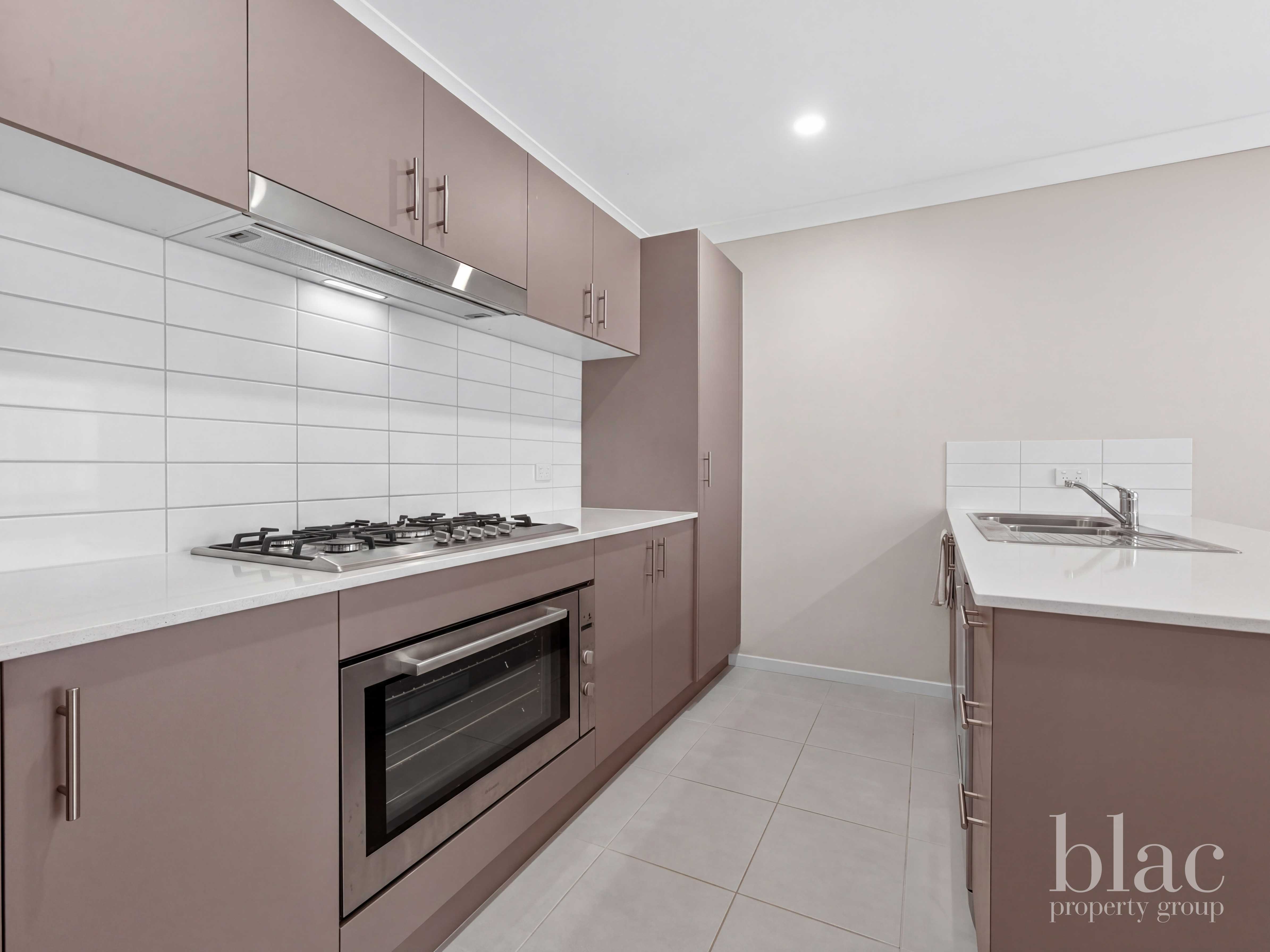 5 Alberg Street, Spring Mountain, Qld, 4300 - Image 8