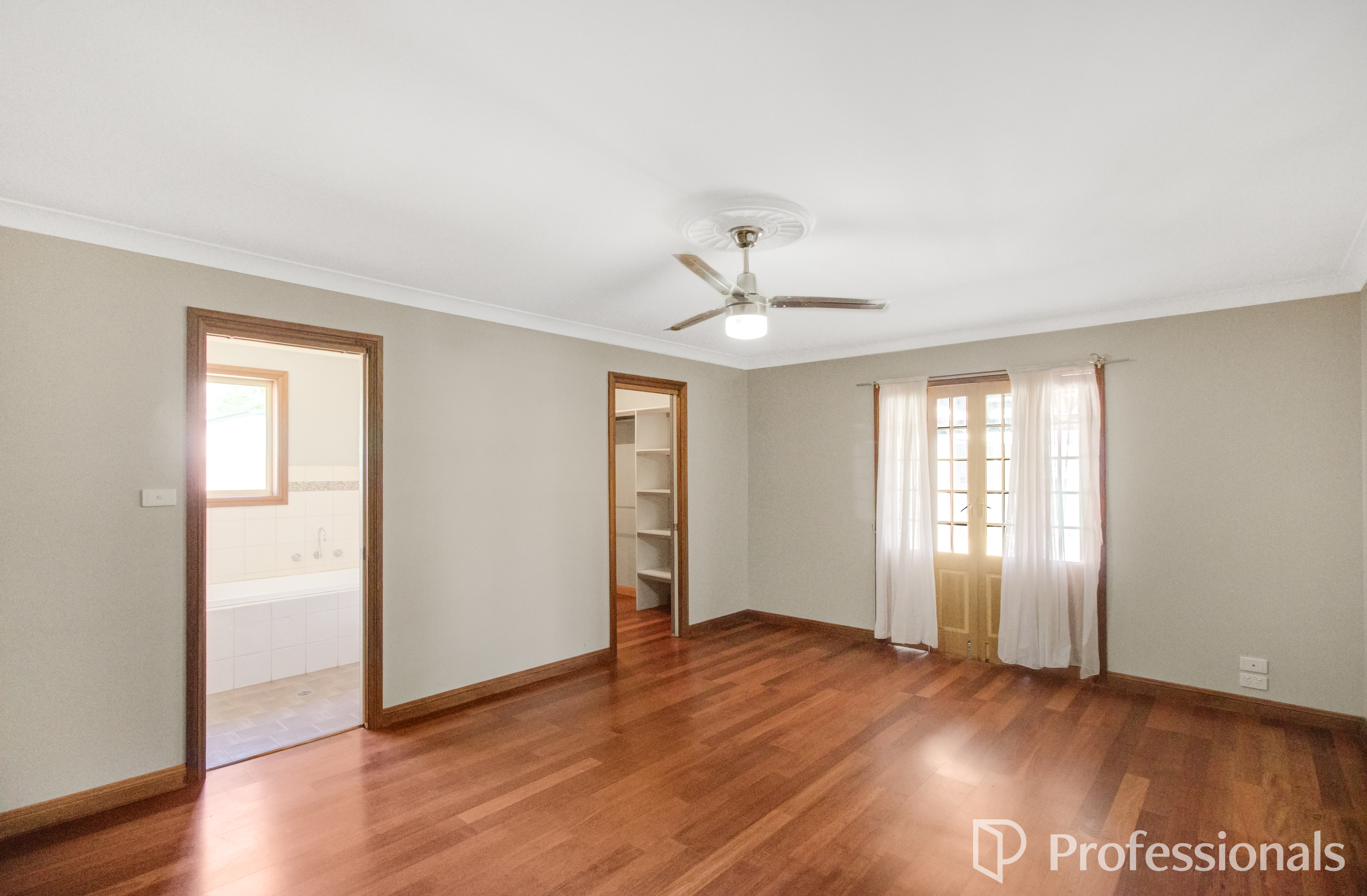 4-bedroom house at 14 Eaton Street, Ashmont, NSW 2650, Wagga Wagga, New South Wales