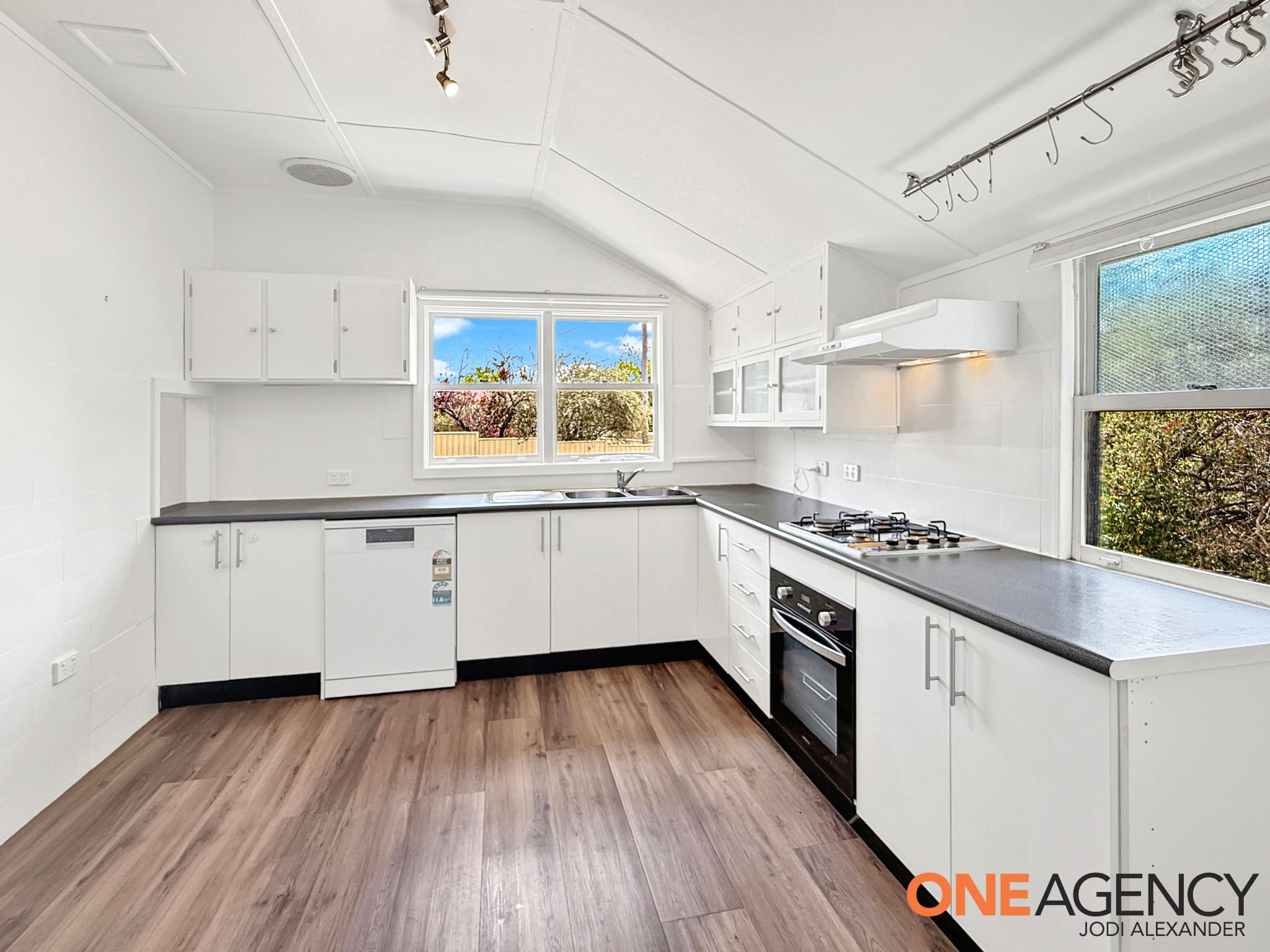 3-bedroom house at 3 Kanuna Place, Cooma, NSW 2630, Snowy Monaro, New South Wales