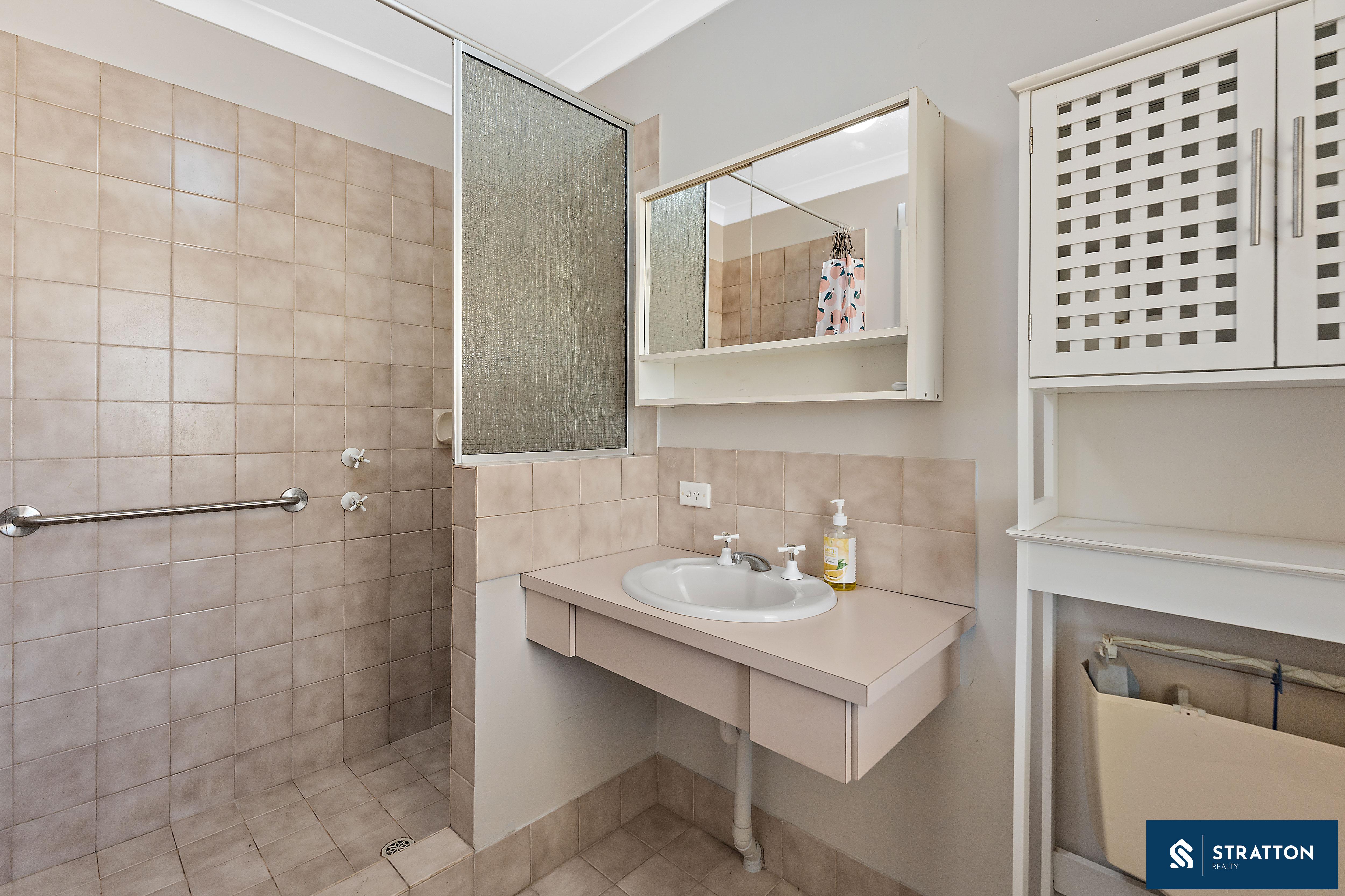 1 Gimlet Place, Thornlie, WA 6108 - Image 4