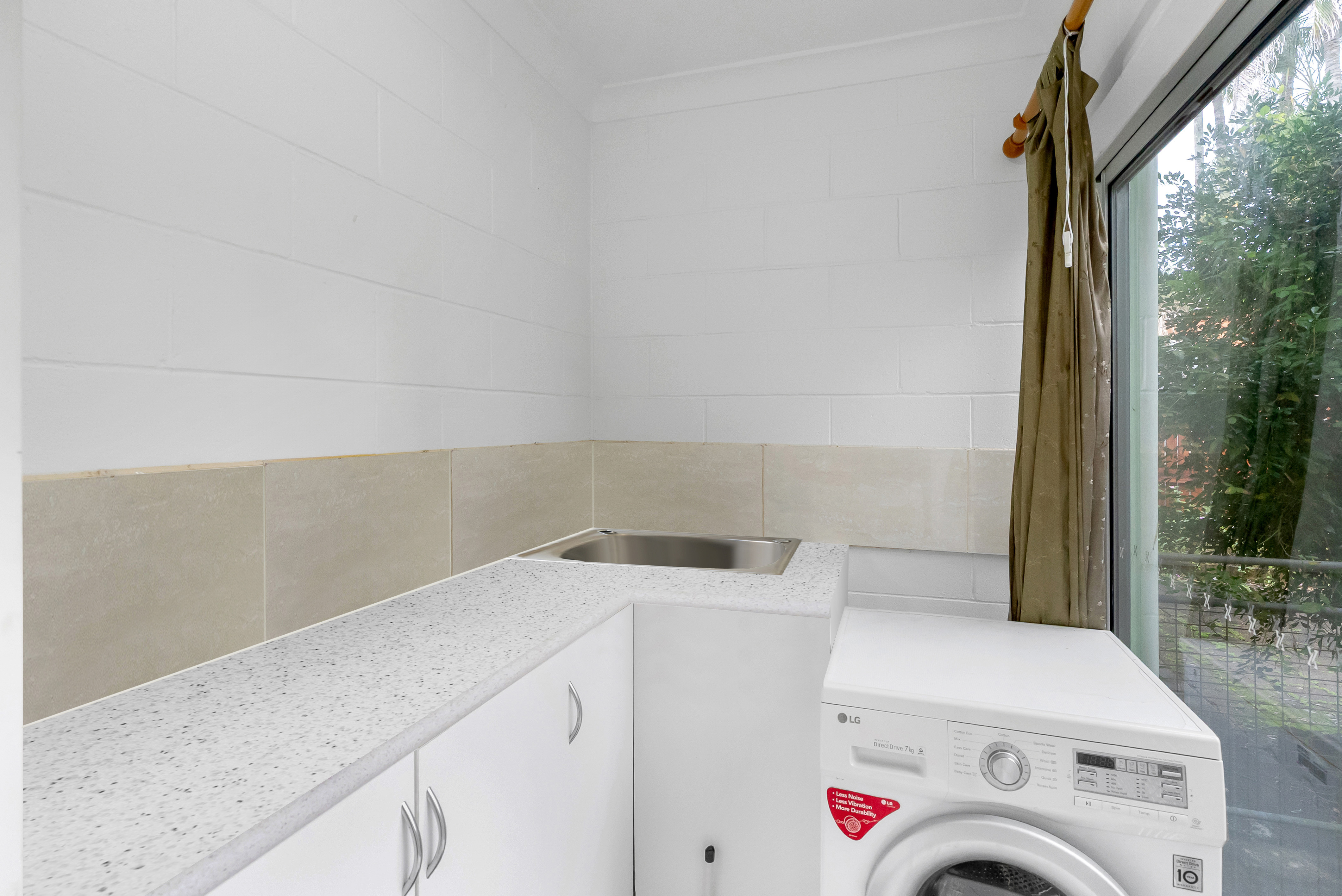 2 199 MCLEOD STREET, CAIRNS NORTH QLD 4870 - Image 9