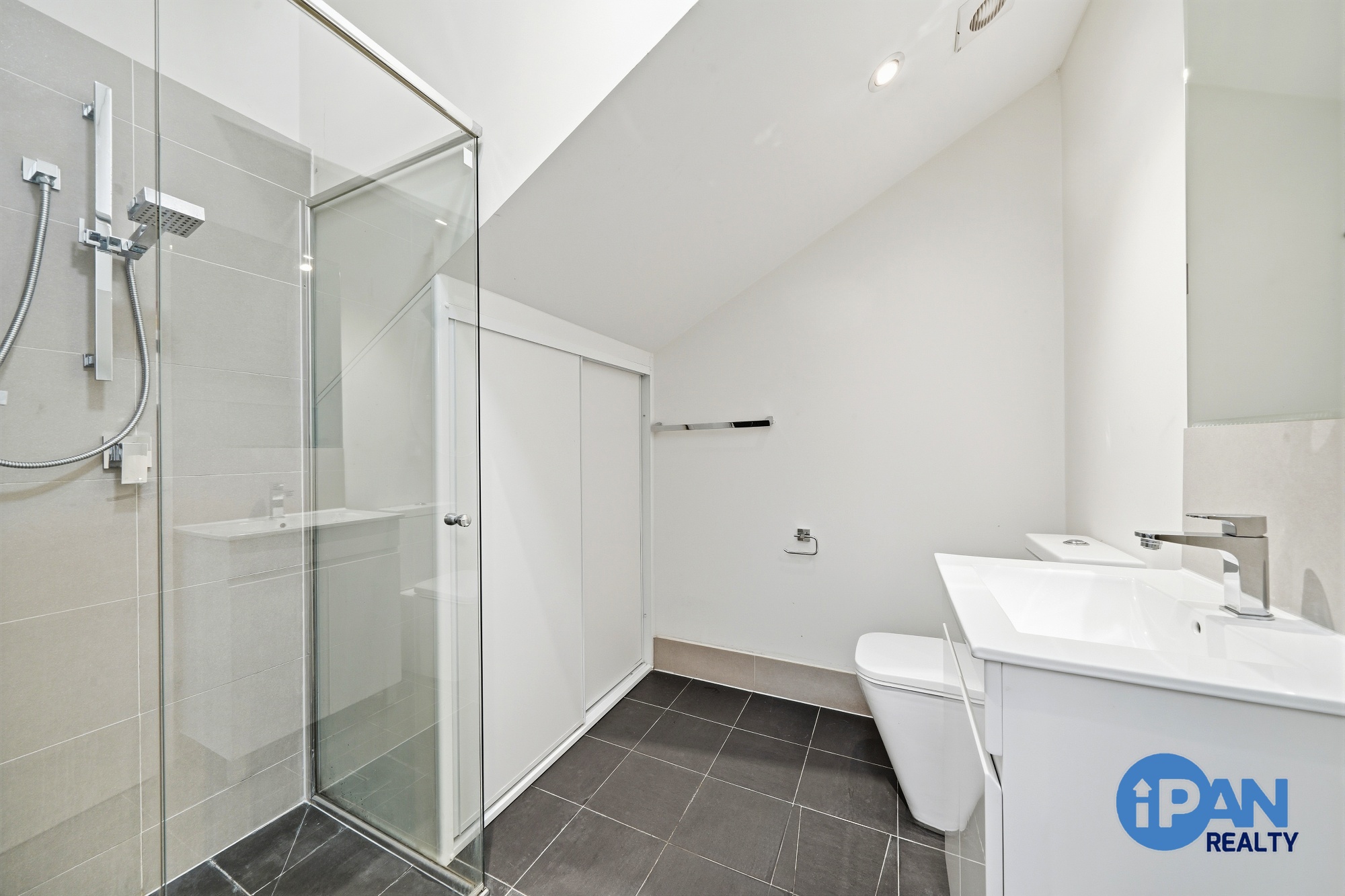 4-bedroom unit at 2/58 Higginbotham Road, Gladesville, NSW 2111, Hunters Hill, New South Wales