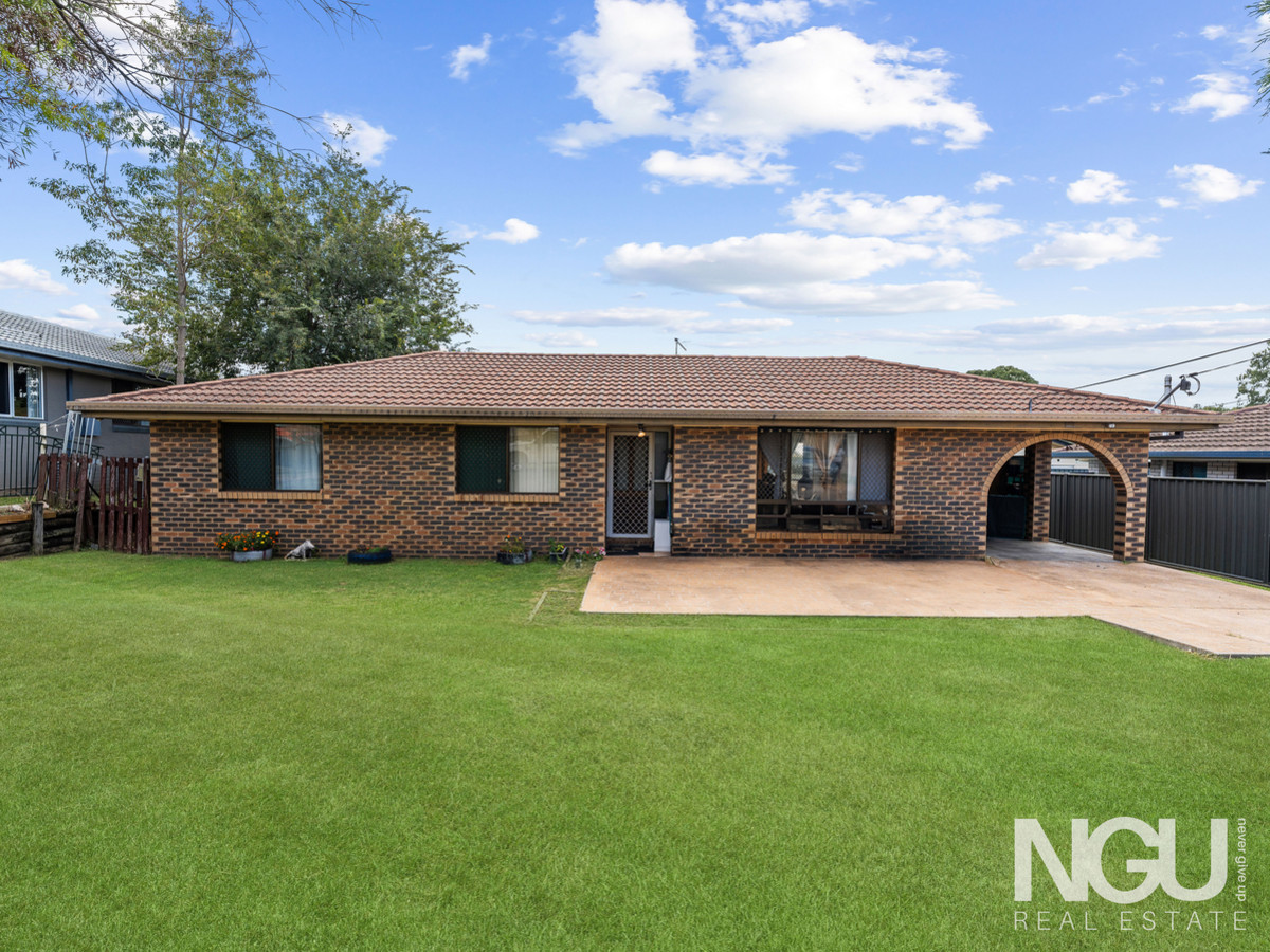 52 HARDING STREET, Raceview QLD 4305 - Image 2