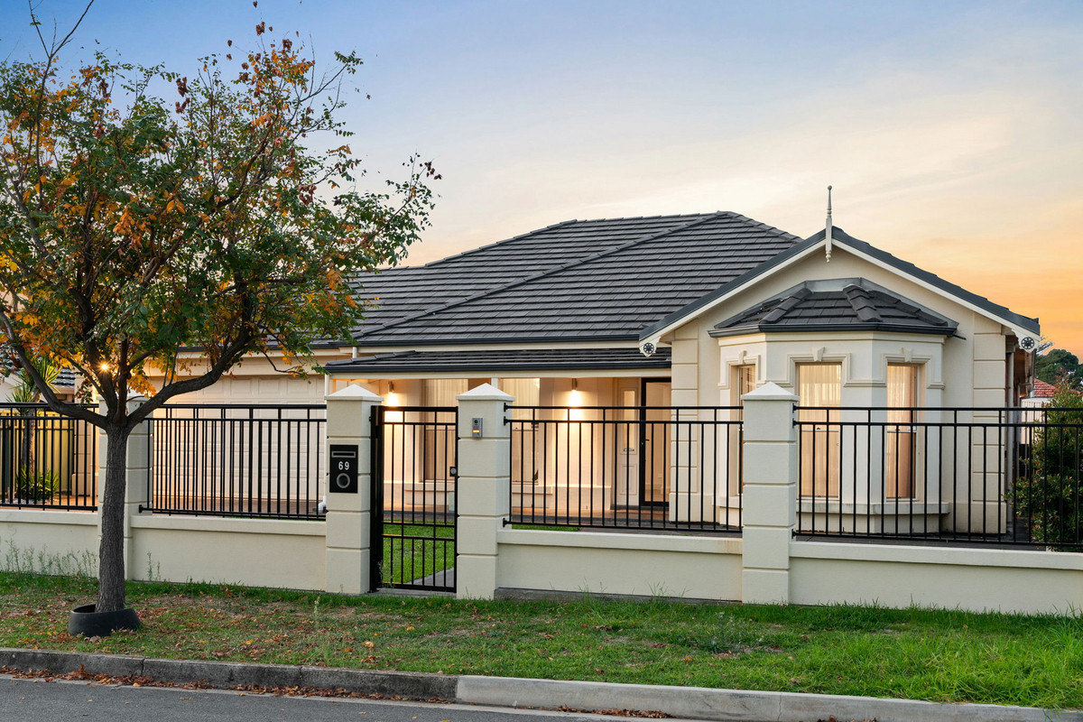 69 ALEXANDER AVENUE, Campbelltown SA 5074 - Image 1