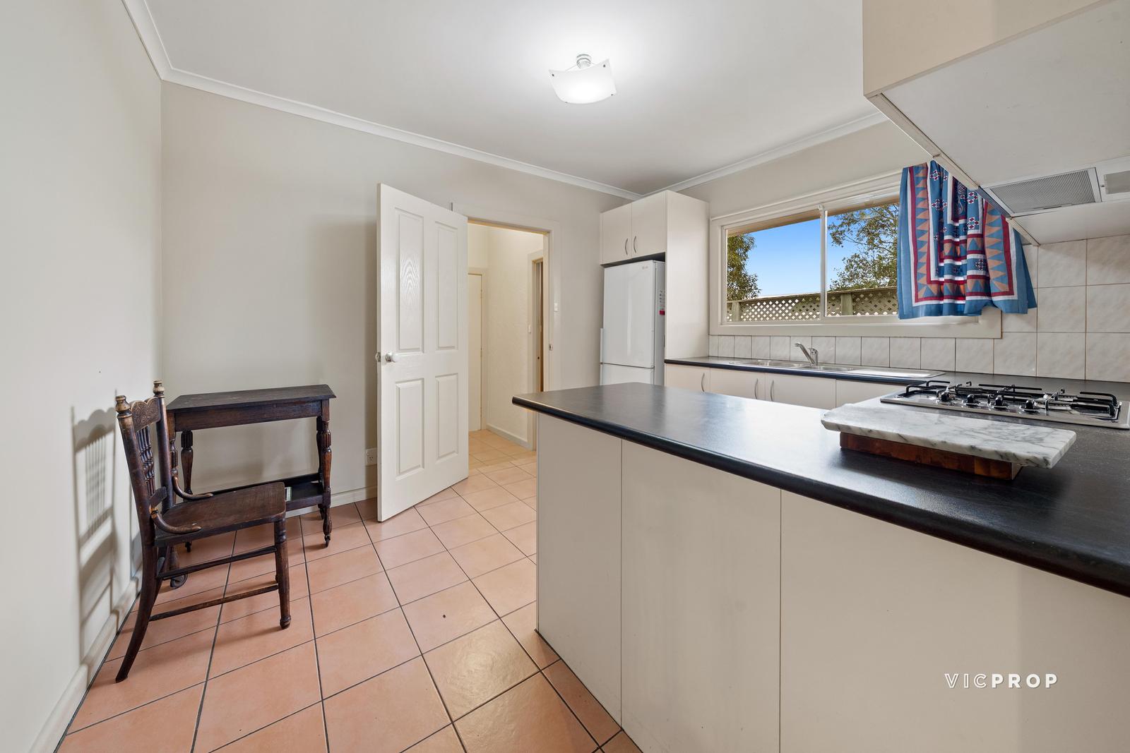 2 Skewes Street, Braybrook, VIC 3019 - Image 4