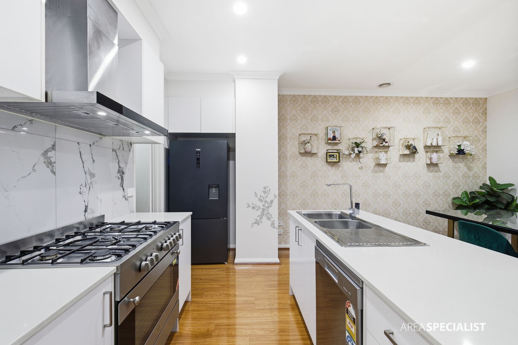 20 SHEPHERD STREET, Williams Landing VIC 3027 - Image 7