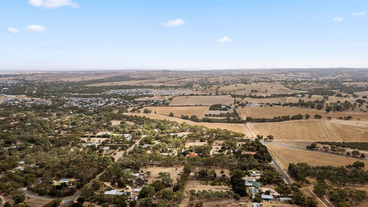 4-bedroom house at 6 Burnside Road, Strathalbyn, SA 5255, Alexandrina, South Australia