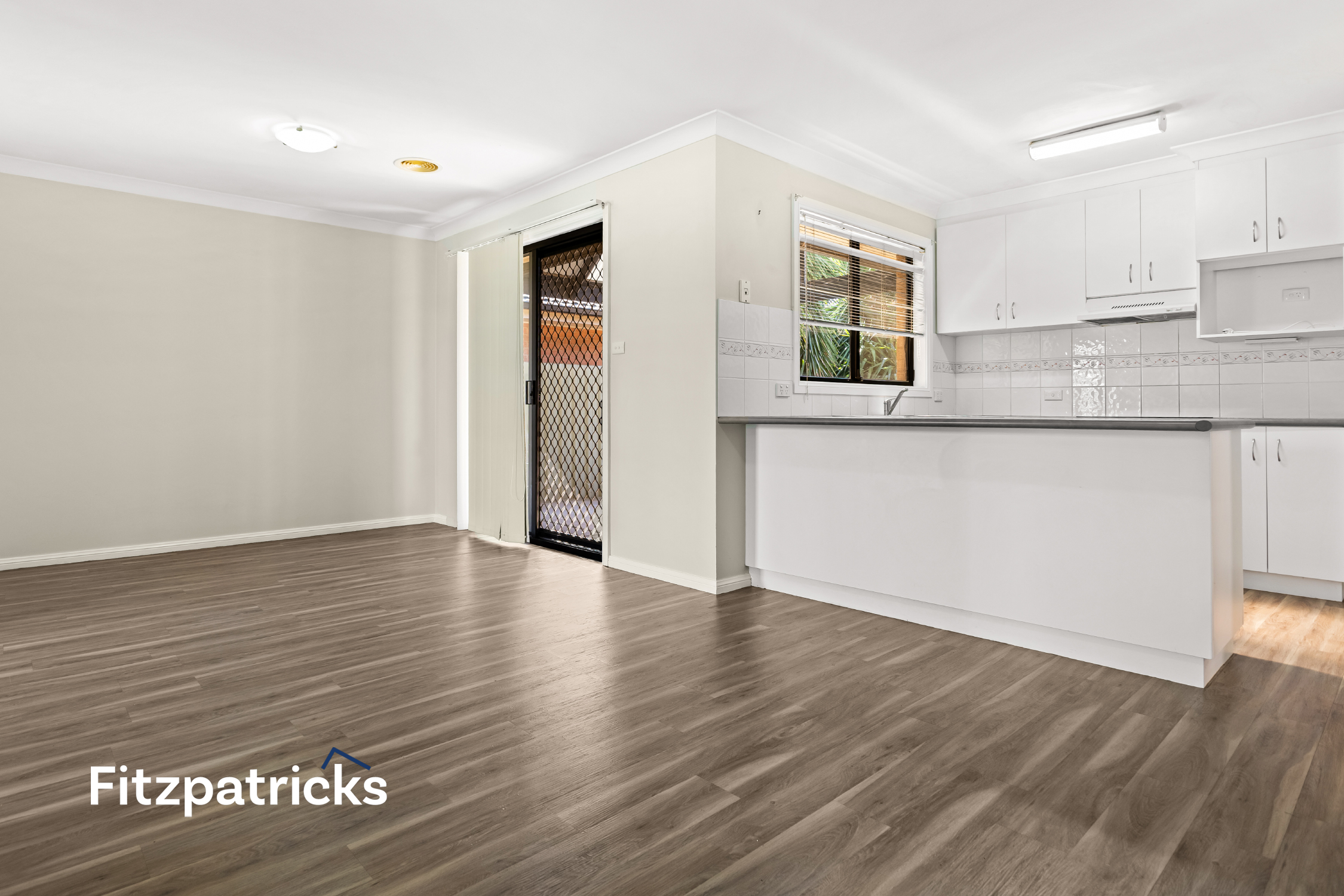 25 GIRRAWEEN MEWS, Glenfield Park NSW 2650 - Image 9
