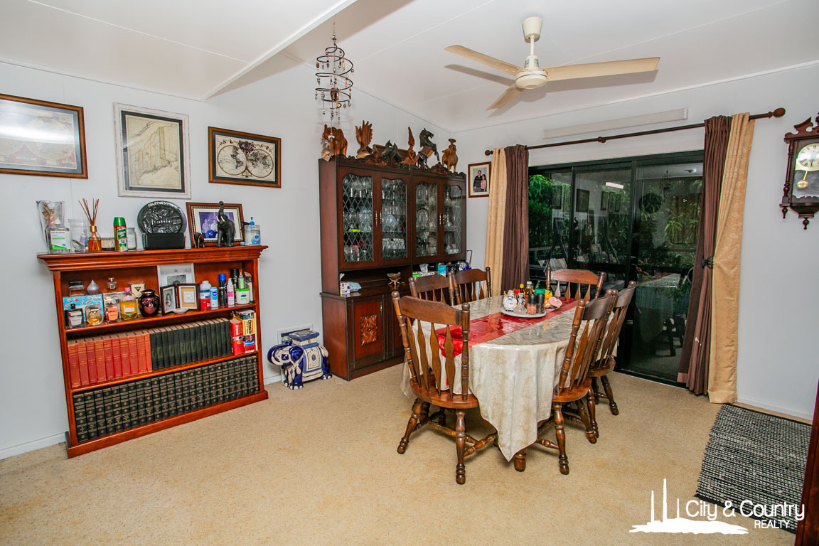18 HINKLER CRESCENT, Sunset QLD 4825 - Image 9