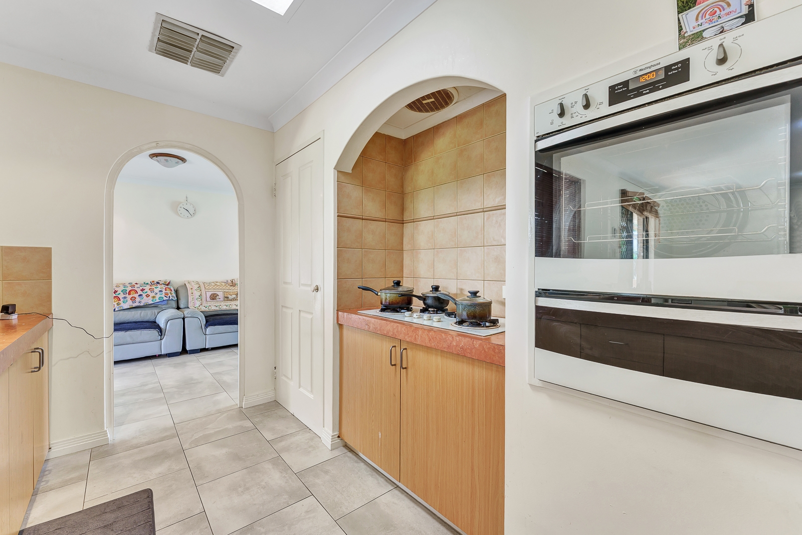 10 Beete Place, Beechboro, WA 6063 - Image 9
