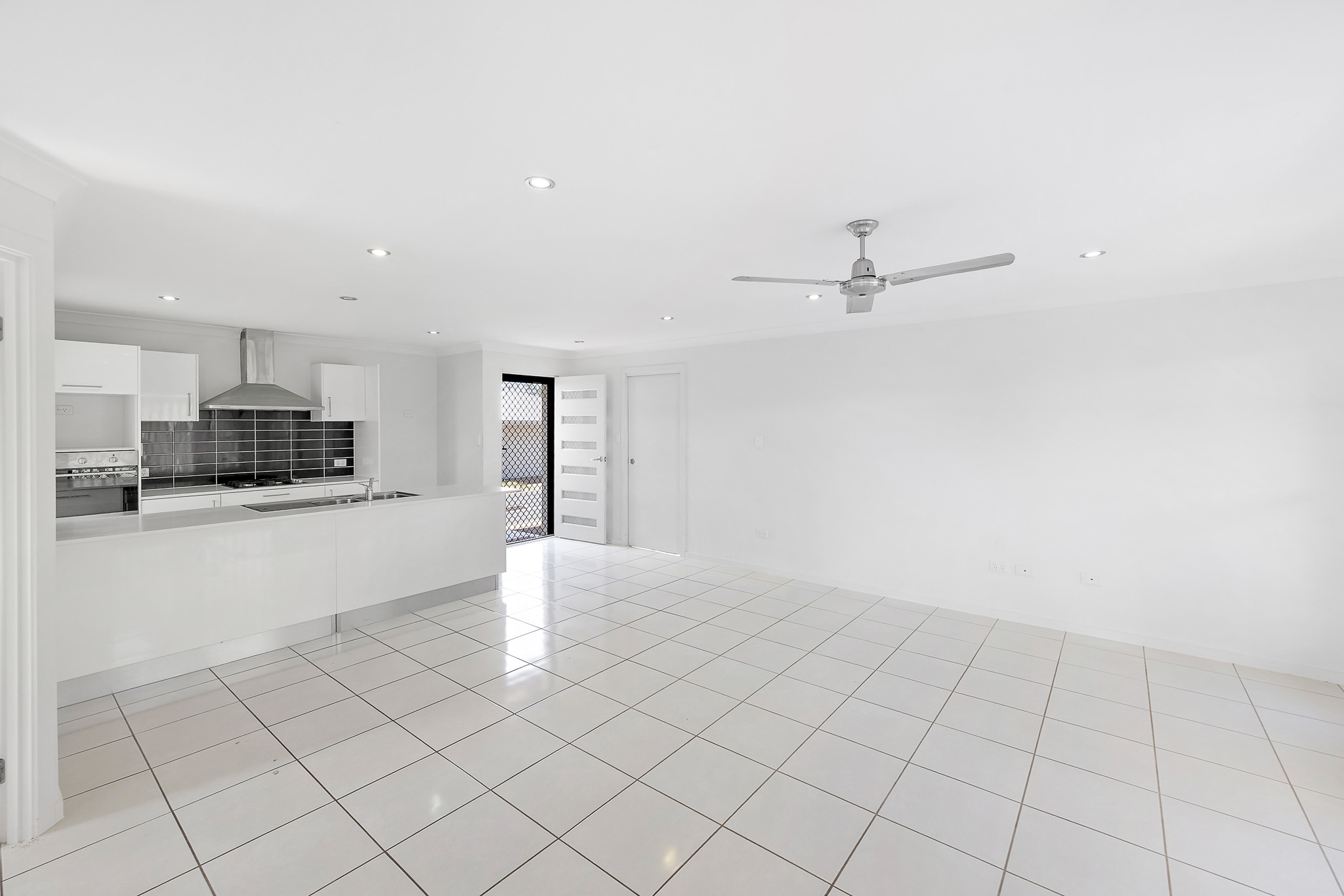 4-bedroom unit at 1/1 Wedgetail Road, Clinton, QLD 4680, Gladstone, Queensland