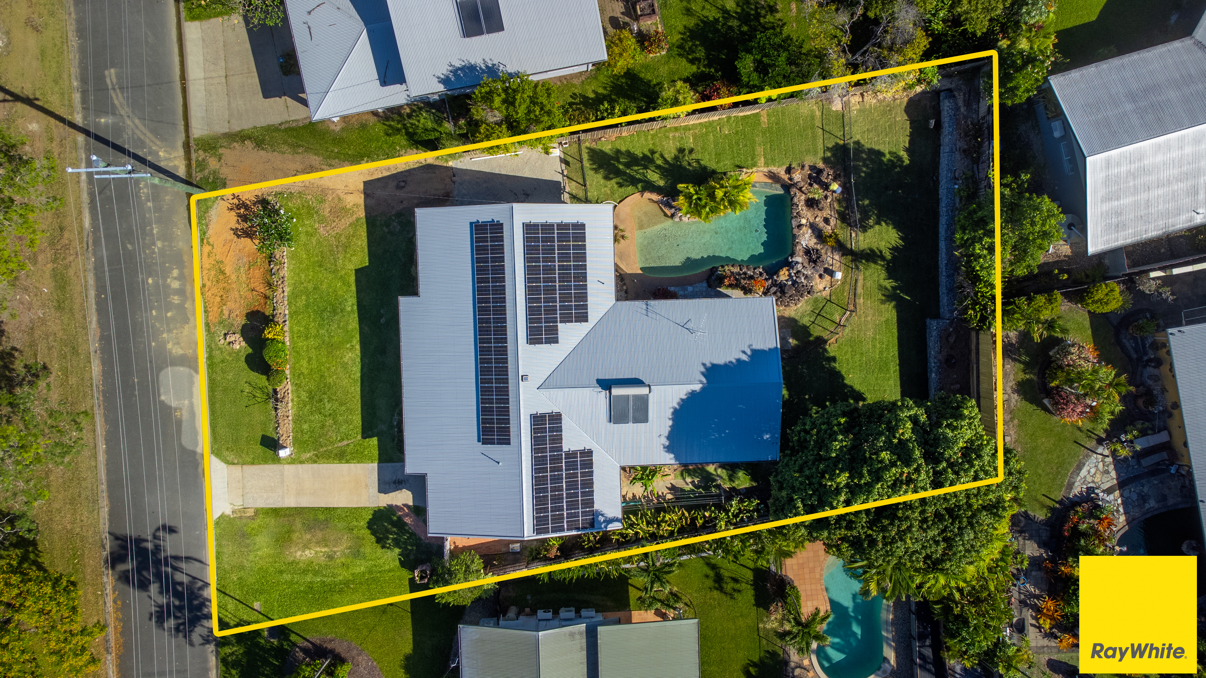 13 Hope Street, Clifton Beach, QLD 4879 - Image 1
