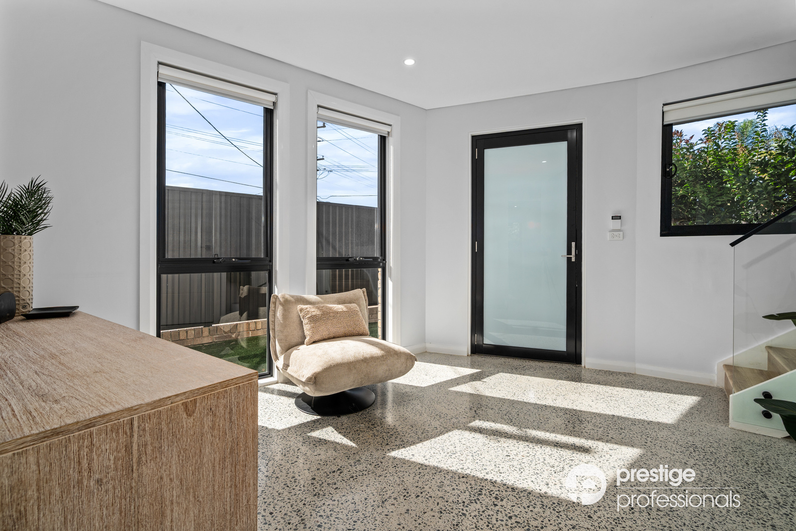 UNIT 4 40 BUNGARRA CRESCENT, Chipping Norton NSW 2170 - Image 4