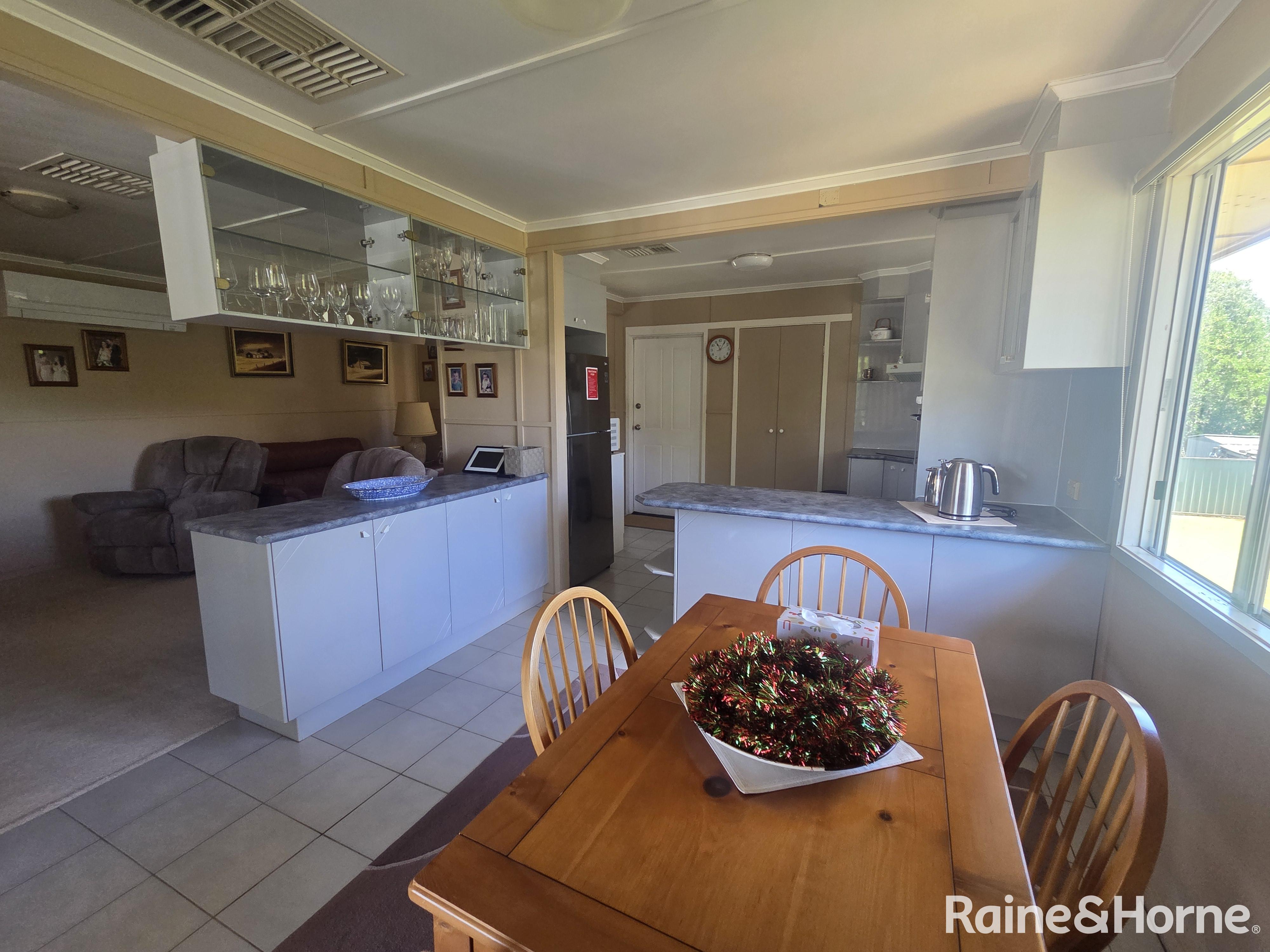 106 ALBERT STREET, Inglewood QLD 4387 - Image 10