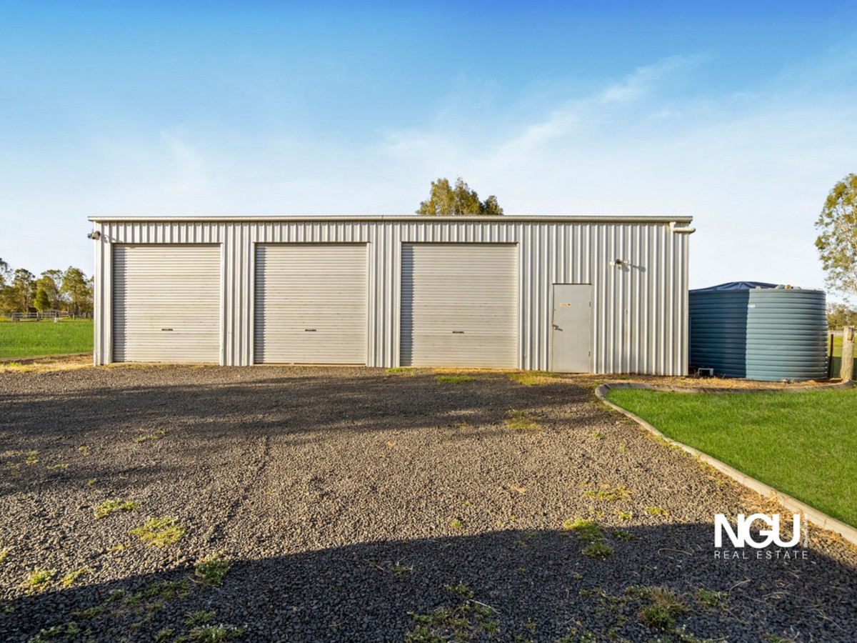 5-bedroom house at 10 Jimba Road, Lockyer Waters, QLD 4311, Lockyer Valley, Queensland