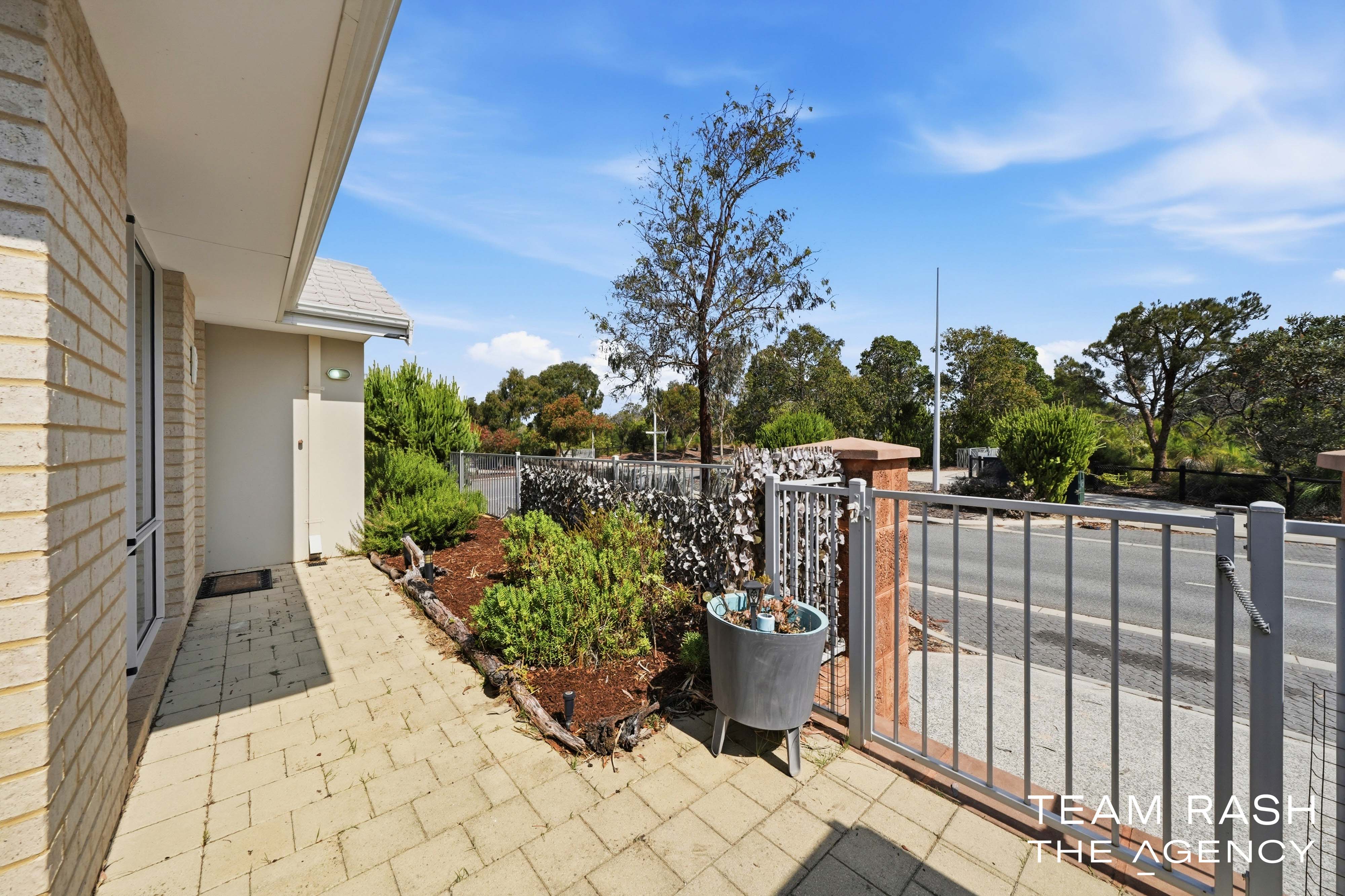 4-bedroom house at 2 Horticulture Gardens, Banksia Grove, WA 6031, Wanneroo, Western Australia