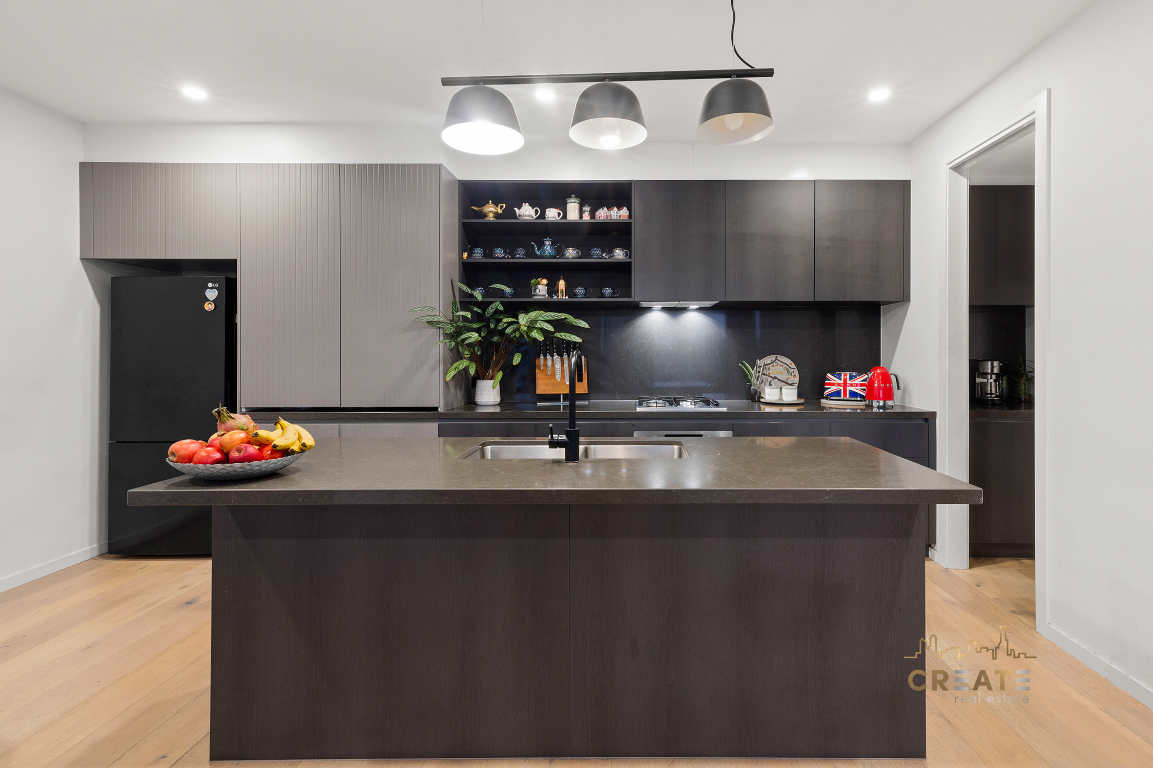 386 DUKE STREET, Sunshine North VIC 3020 - Image 4