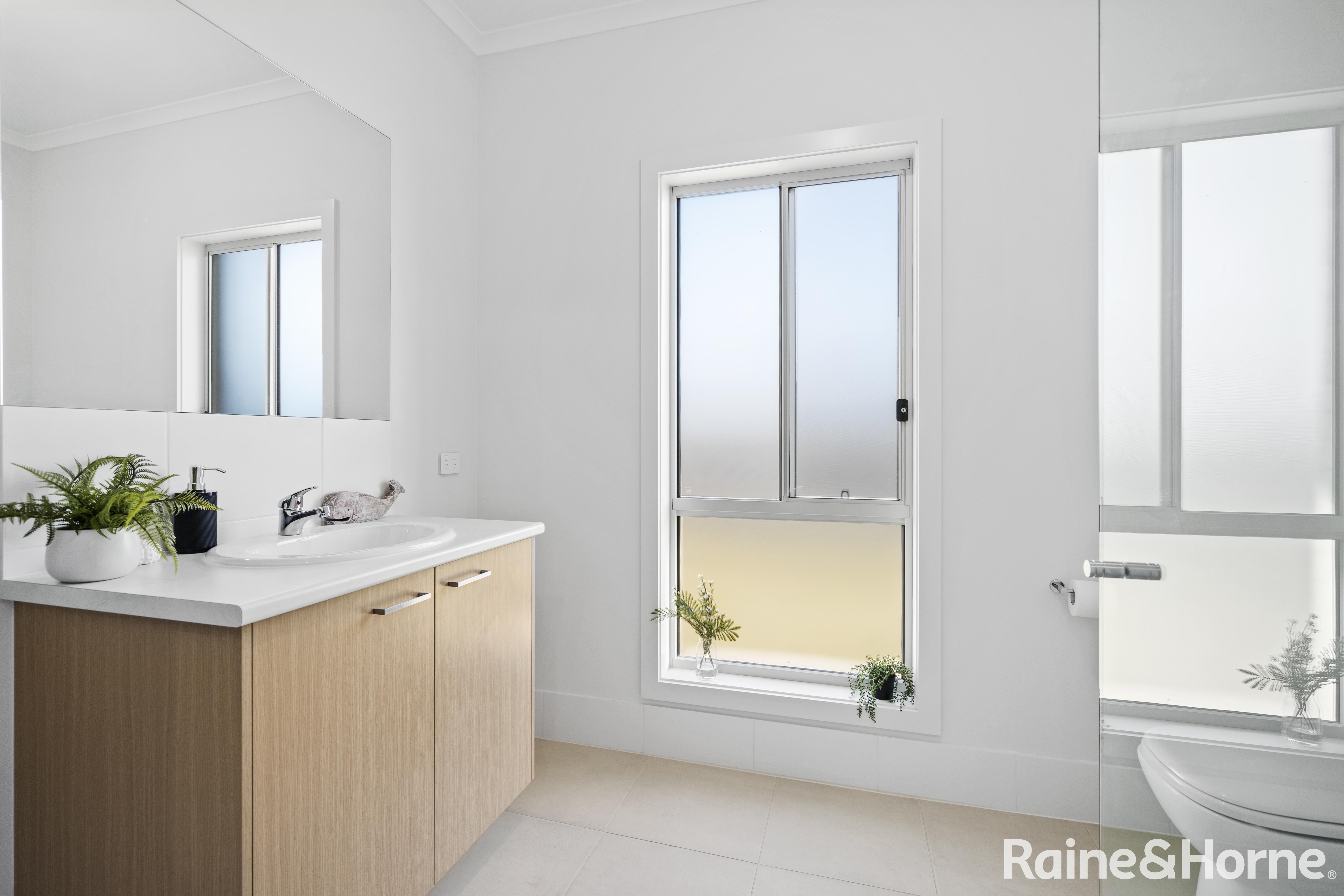 4-bedroom house at 8 Badcoe Crescent, Strathalbyn, SA 5255, Alexandrina, South Australia