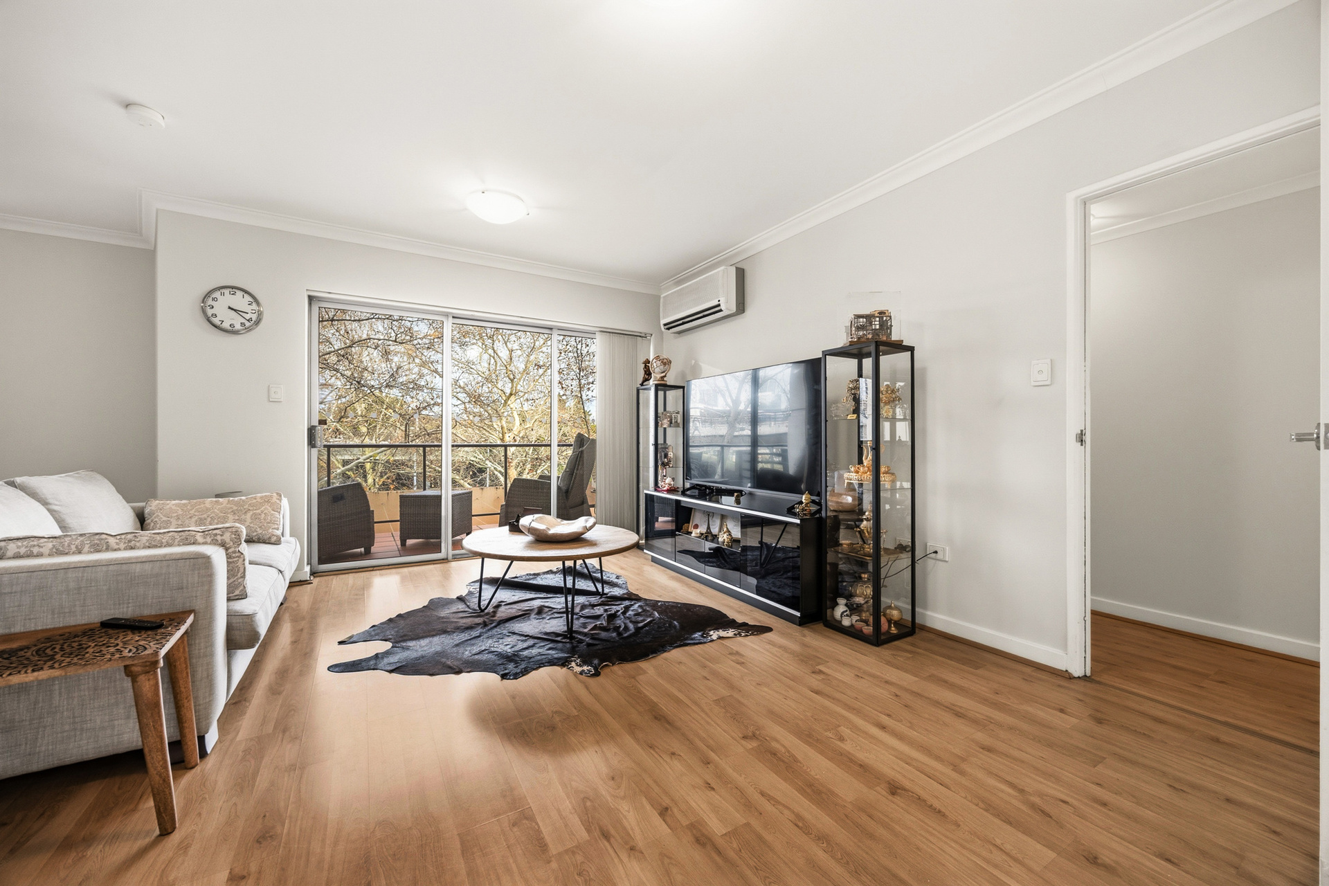 Hovea Apartments 16 110 Mounts Bay Road, Perth WA 6000 - Image 4