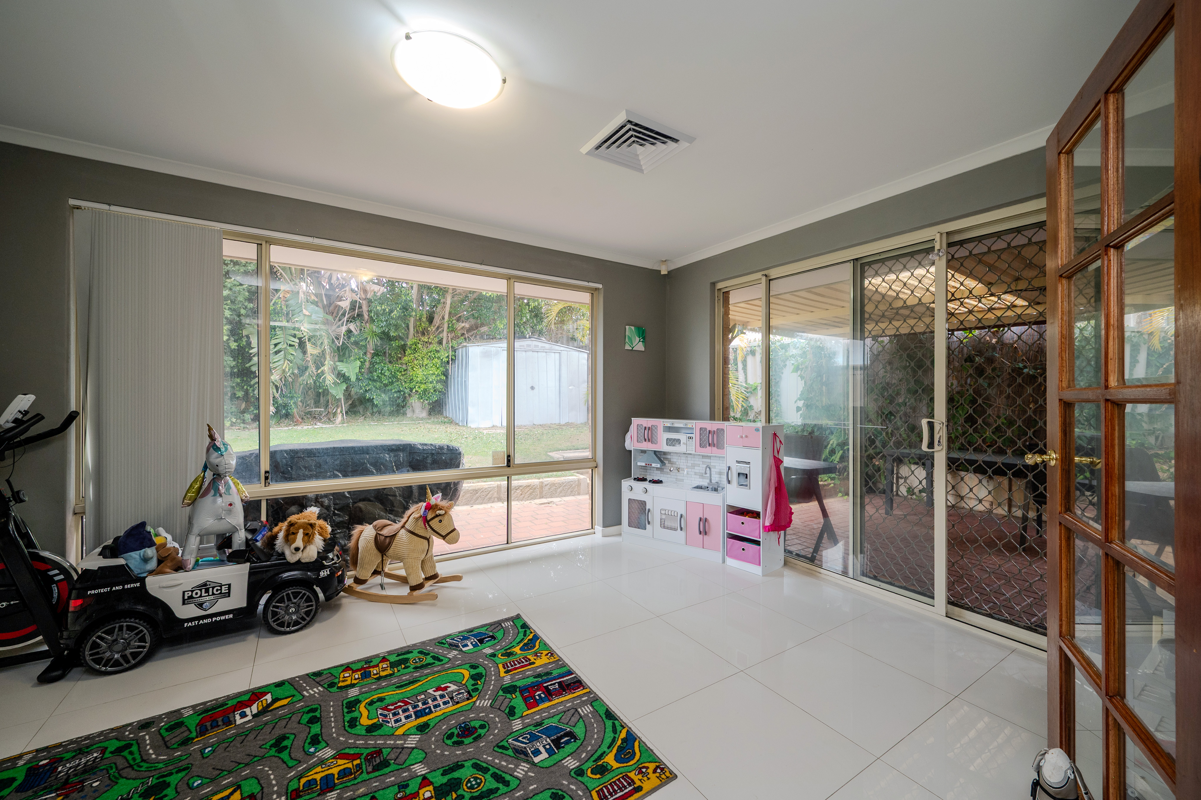 15 MUTINY TERRACE, Quinns Rocks WA 6030 - Image 9