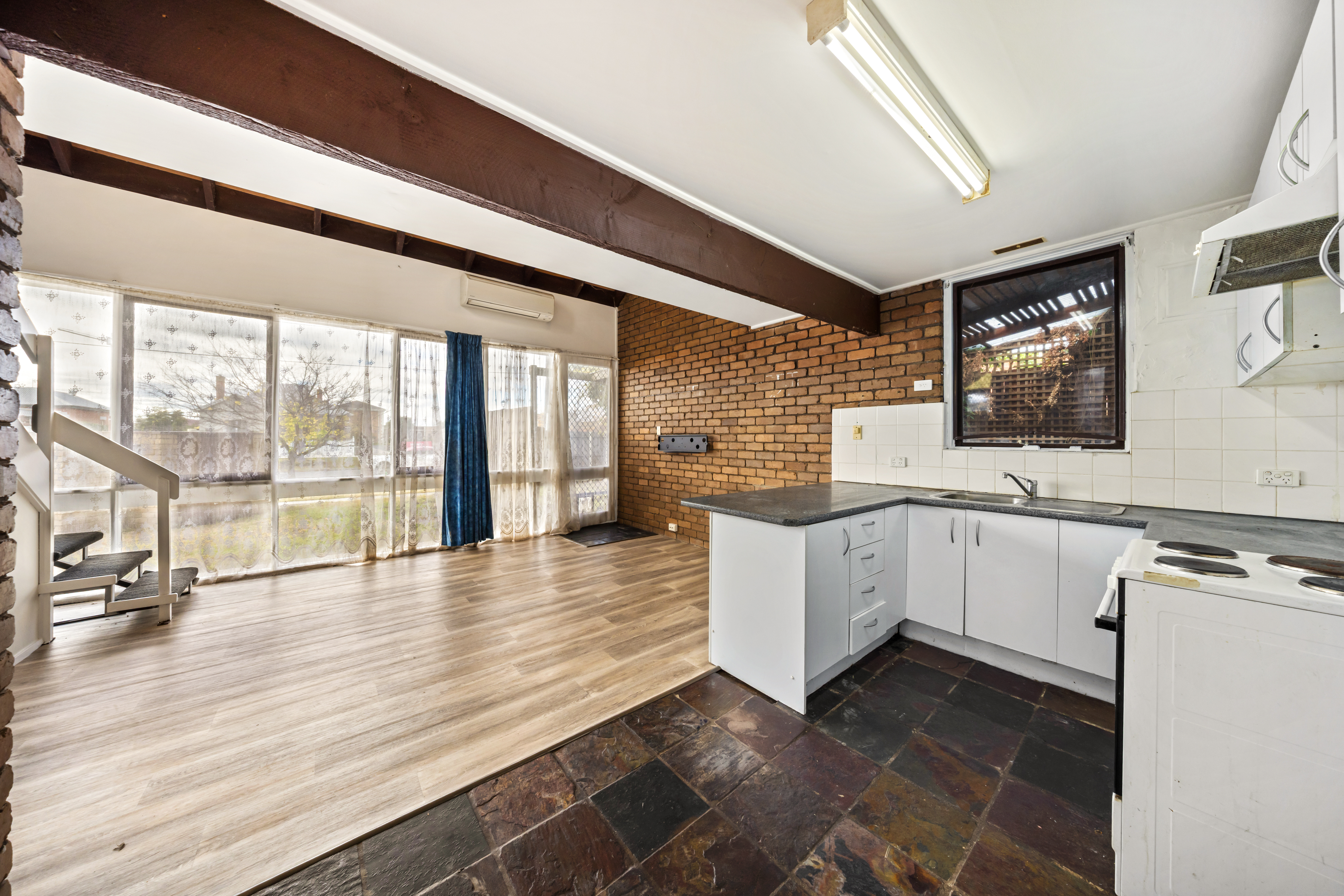 1-bedroom unit at 16 495 RAYMOND STREET, SALE VIC 3850, Wellington, Victoria