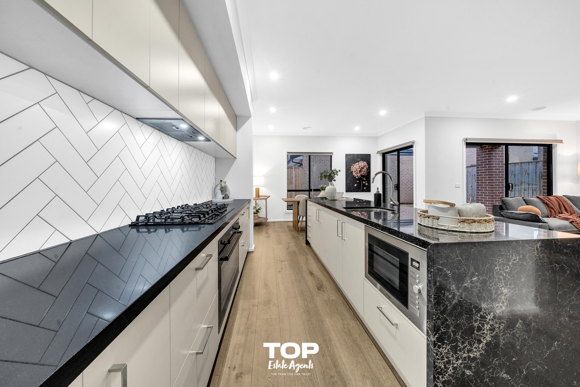 43 Golden Gate Drive, Clyde North, Vic, 3978 - Image 10