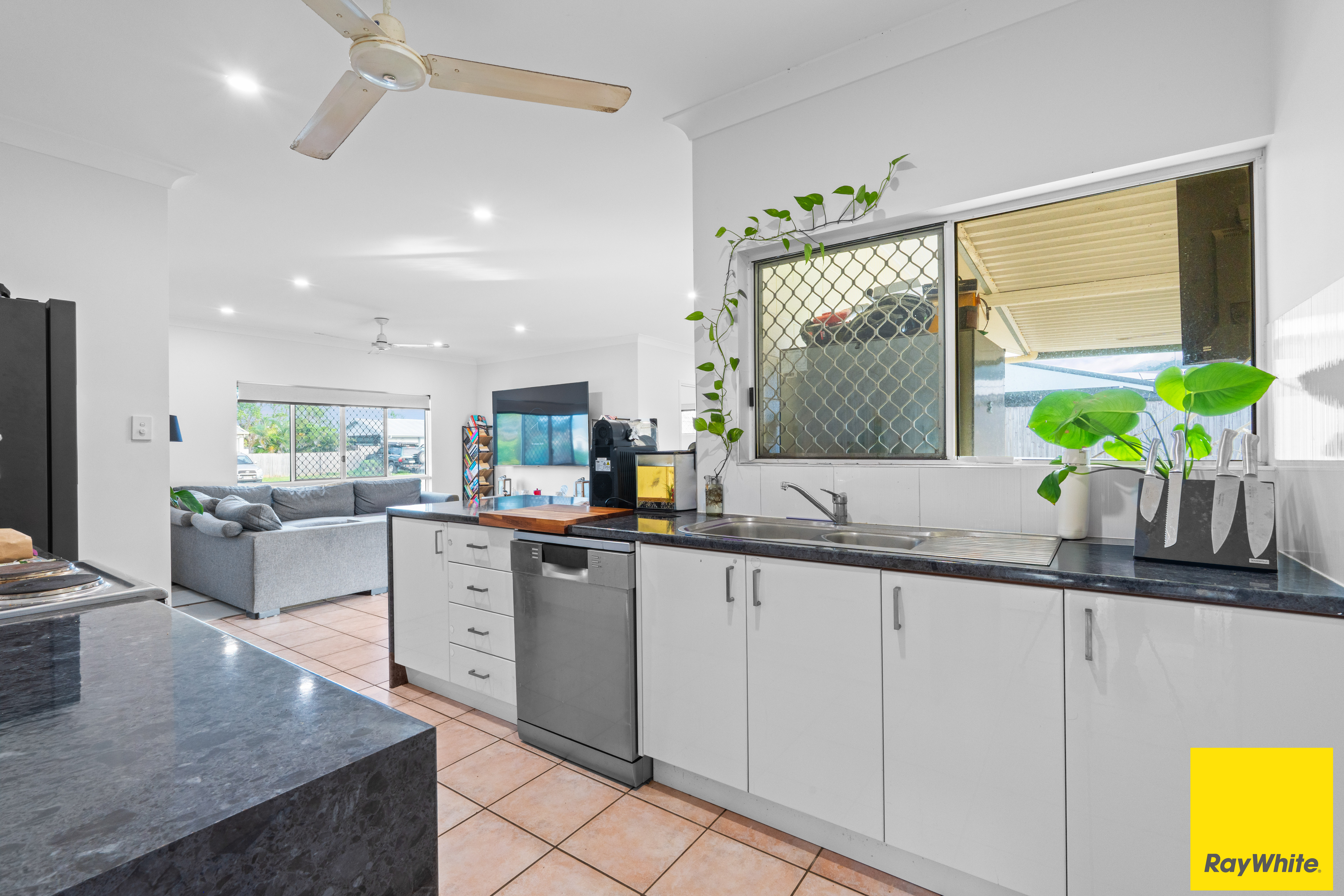 42 Noble Close, Edmonton, QLD 4869 - Image 6
