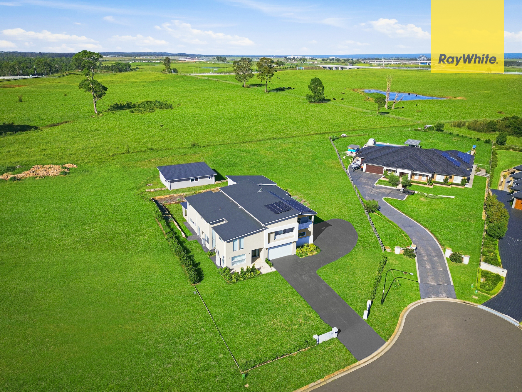 7-bedroom house at 18 FARMINGDALE COURT, Luddenham NSW 2745, Liverpool, New South Wales