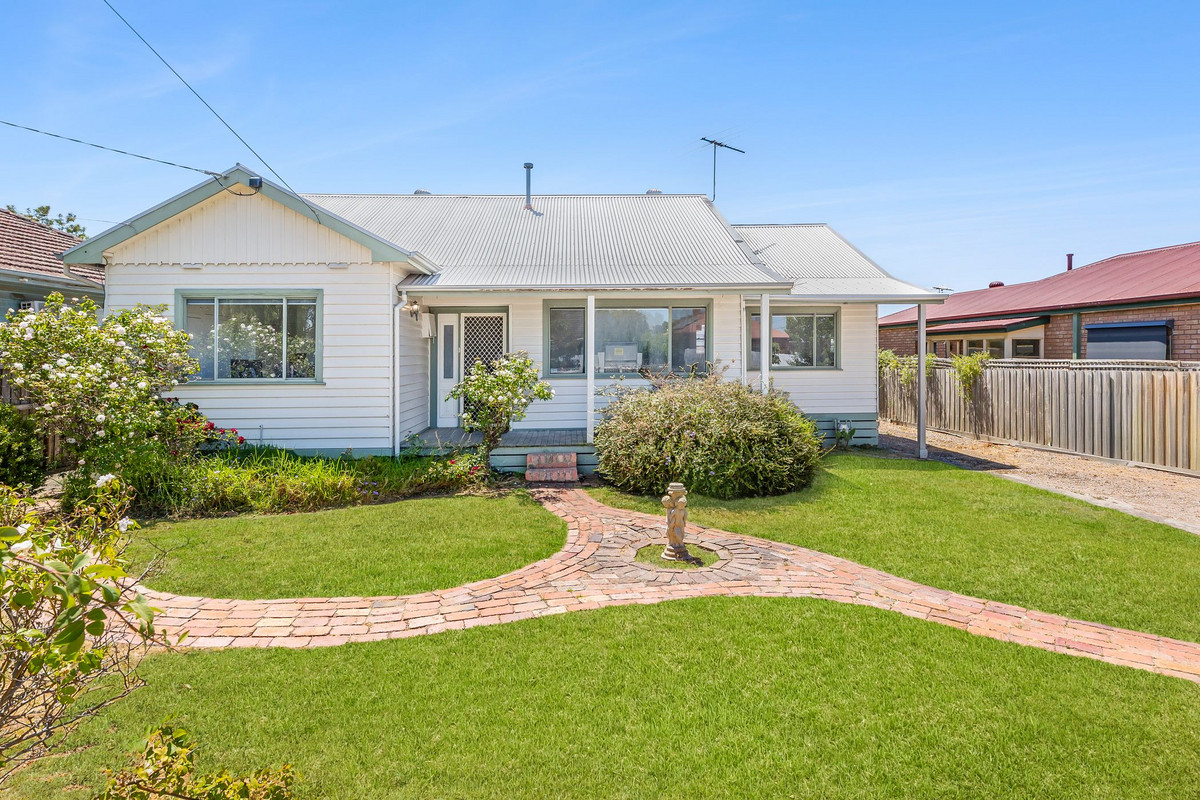 9 Mitchell Street, Belmont, VIC 3216 - Image 2