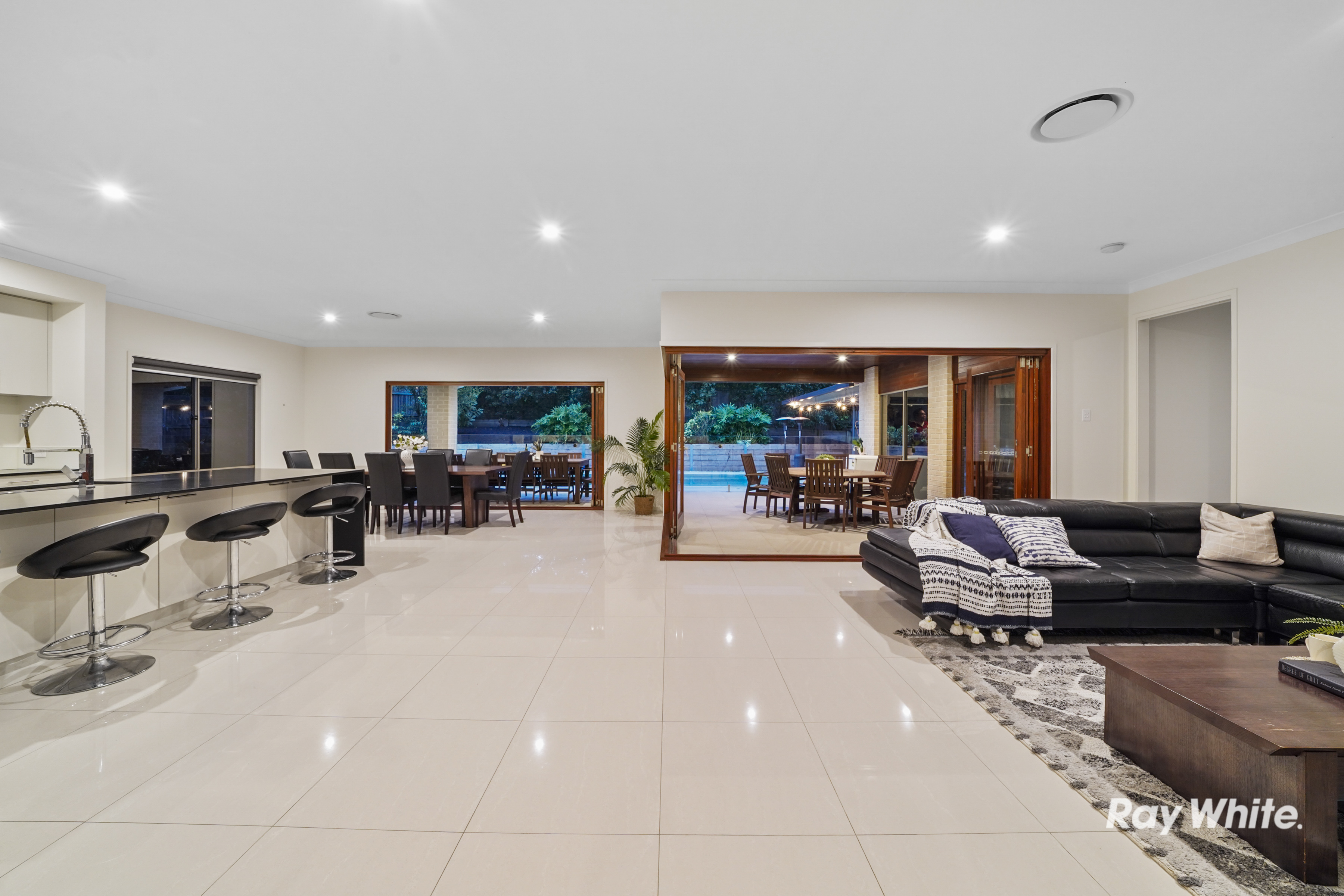 5-bedroom house at 25 Lynette Way, Daisy Hill, QLD 4127, Logan, Queensland