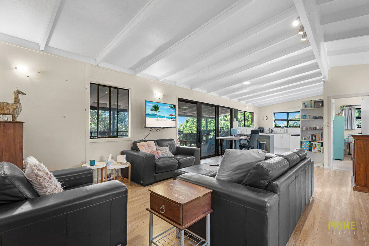 7 ROHAN WAY, Kawungan QLD 4655 - Image 3