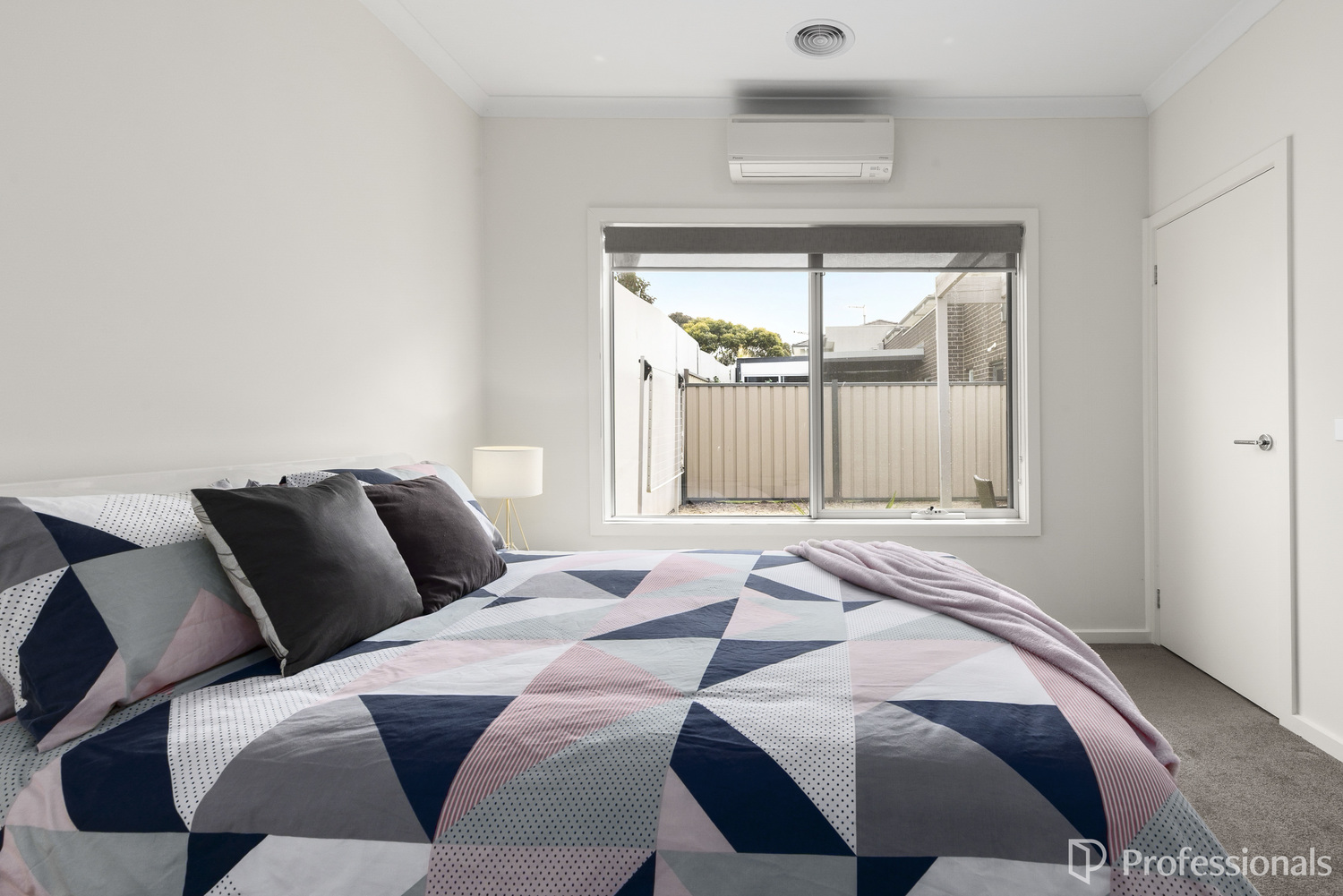 15 Kangaroo Paw Court, Taylors Lakes, Vic, 3038 - Image 8