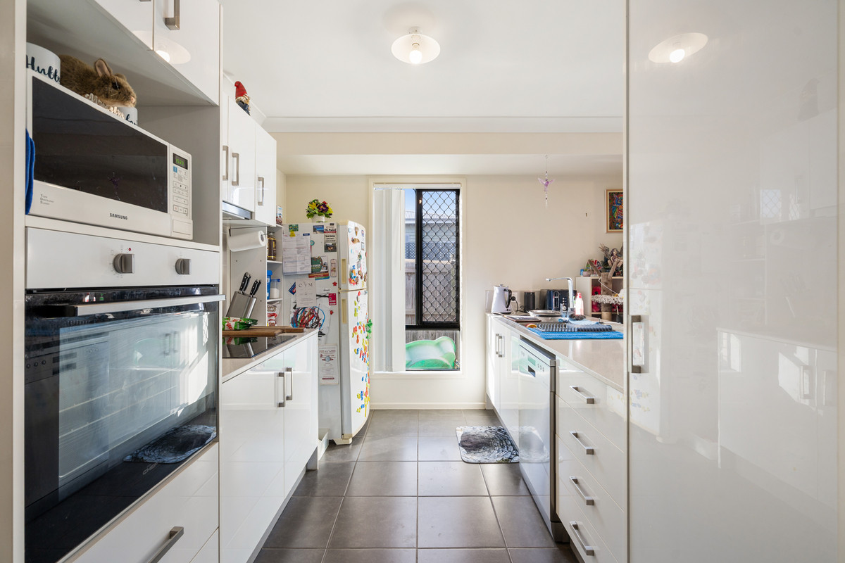 4-bedroom house at 33 Victoria Street, Clifton, QLD 4361, , Queensland