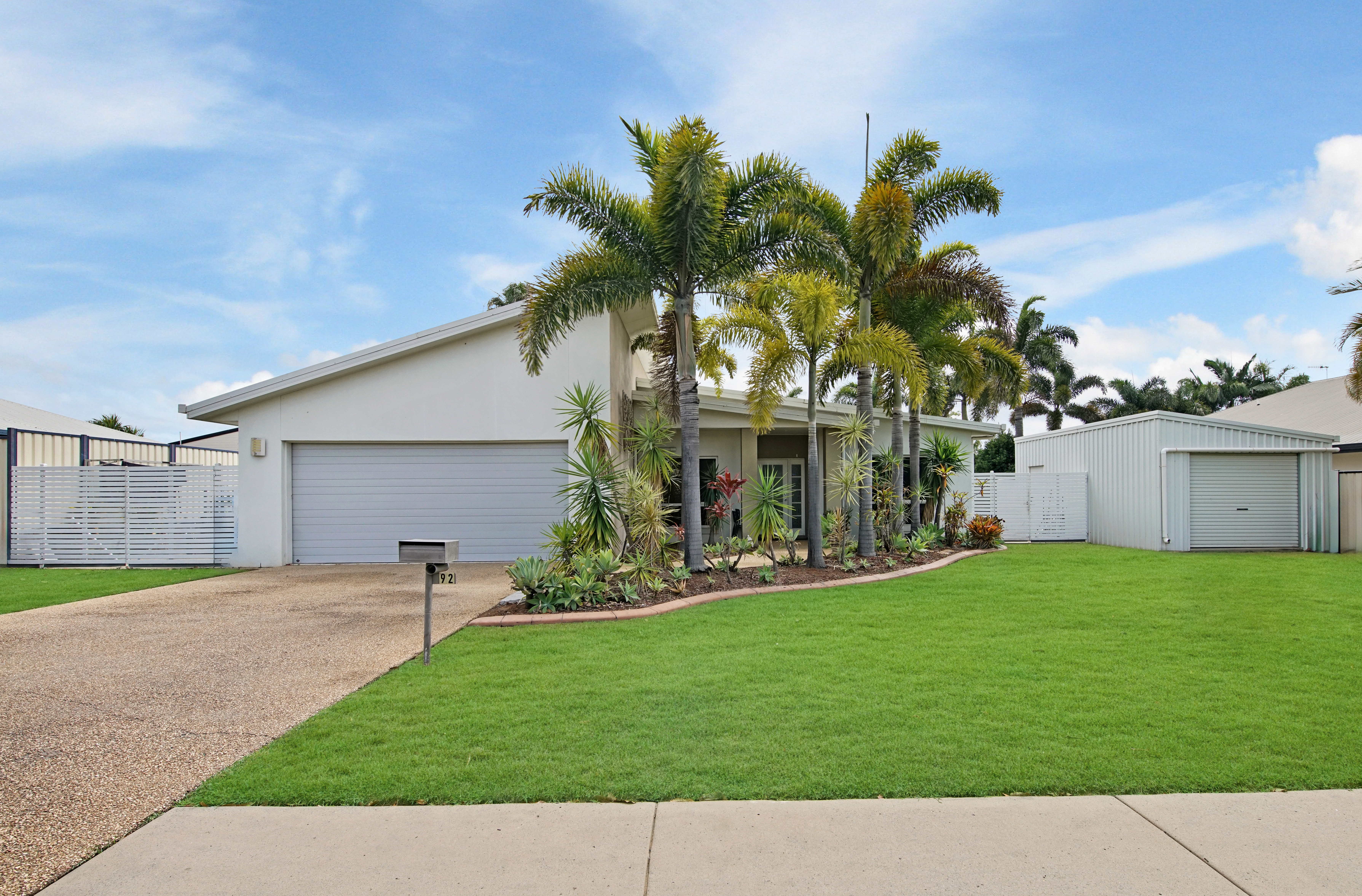 92 CLEMENTS STREET, Moranbah QLD 4744 - Image 9