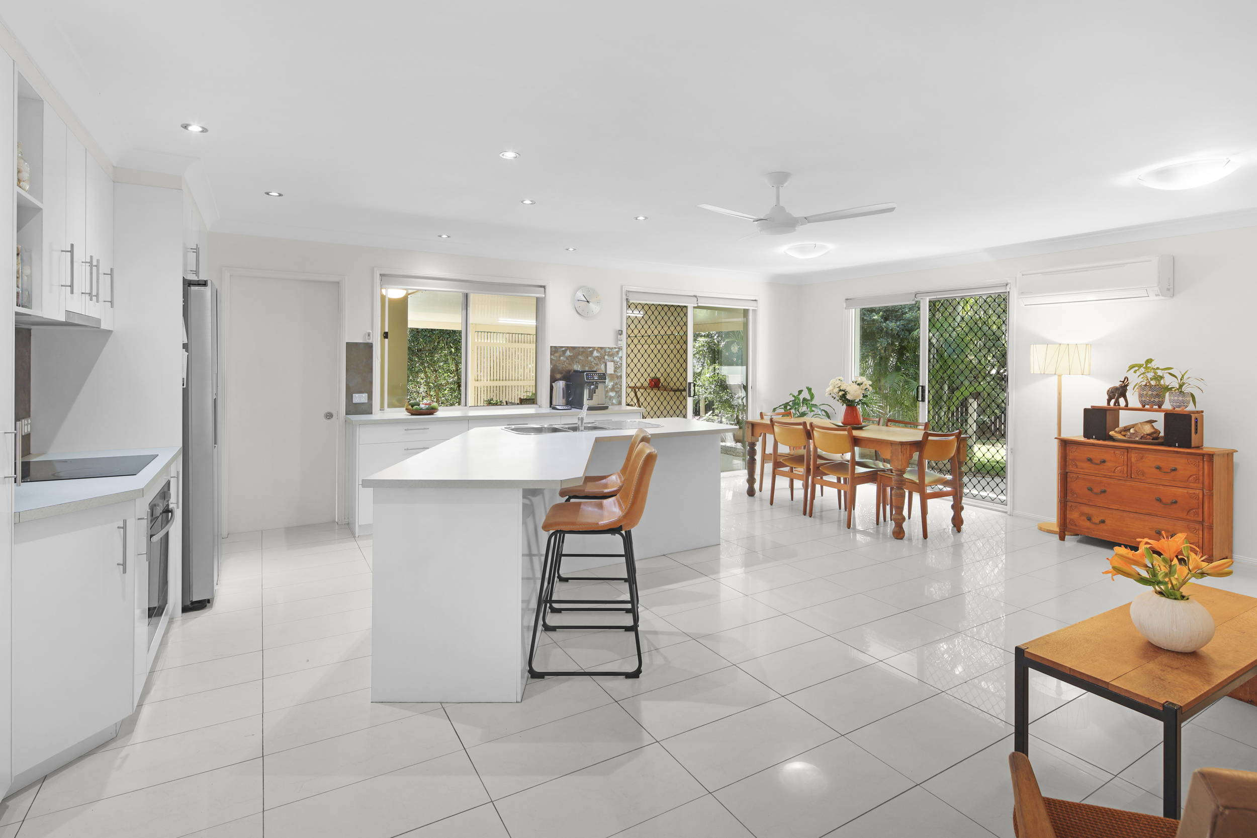 66 LAGOON CRESCENT, Bellbowrie QLD 4070 - Image 3
