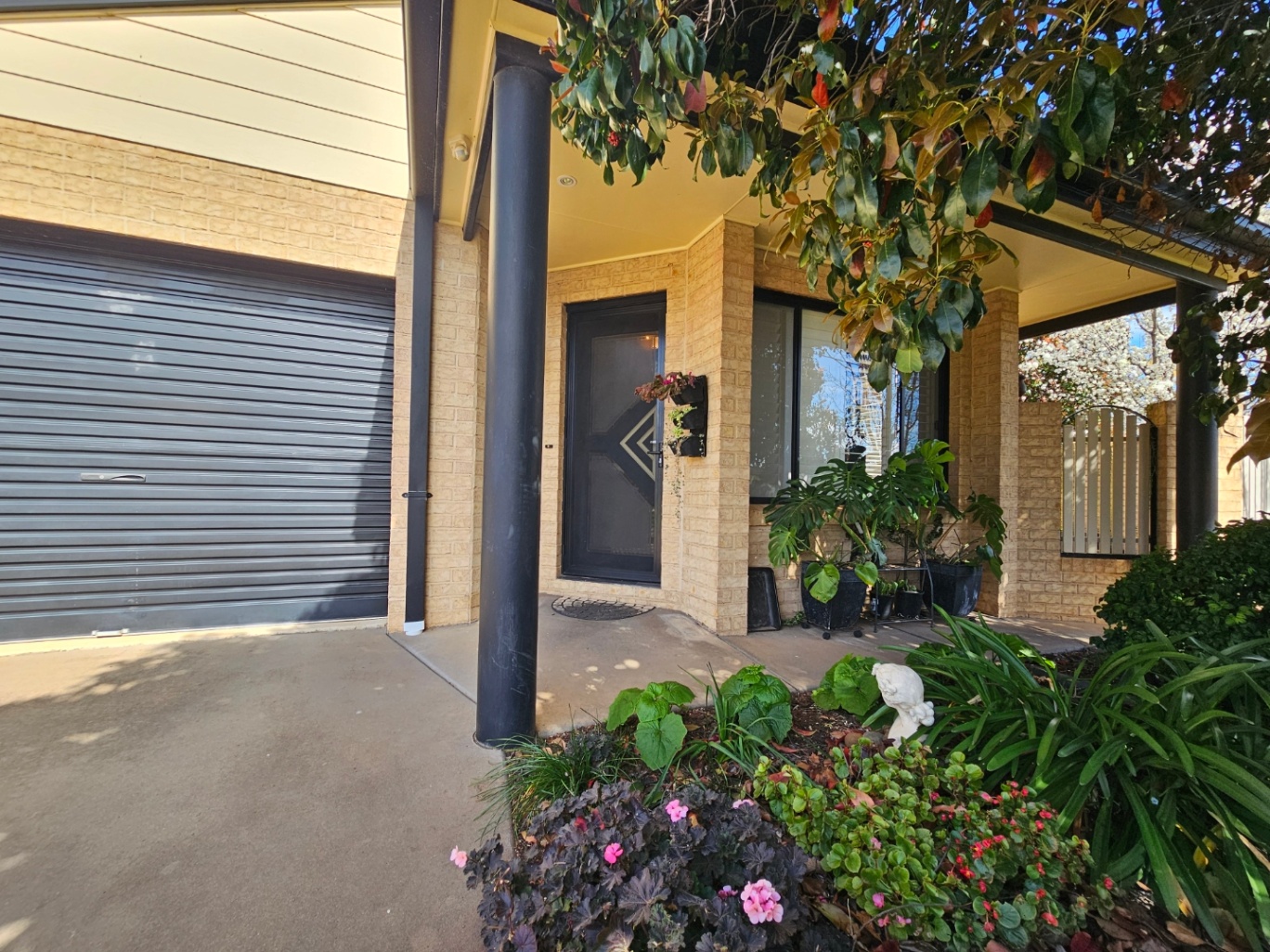 3-bedroom unit at 14 Wilga Street, Leeton, NSW 2705, Leeton, New South Wales