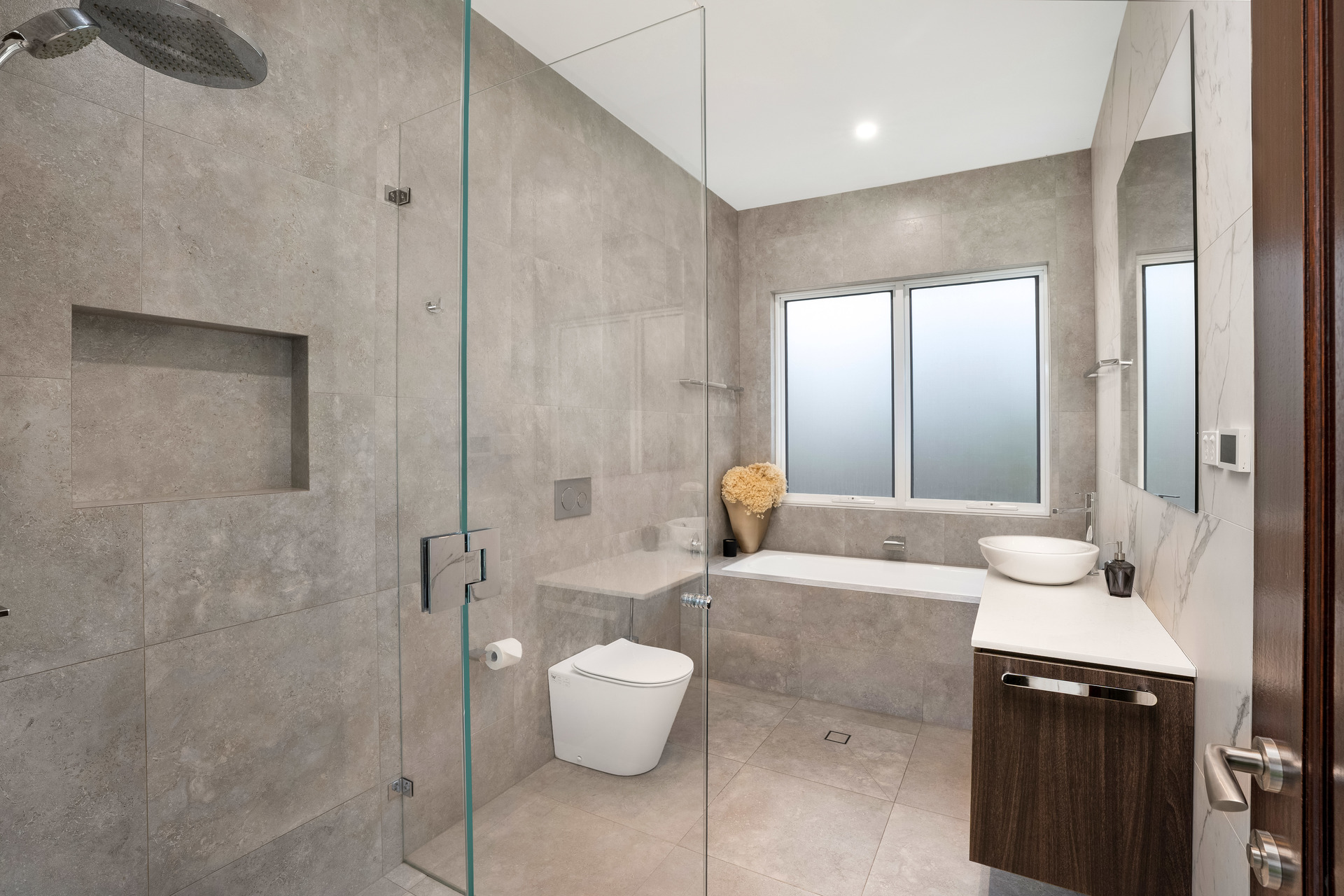 9-bedroom house at 25 Halmstad Boulevard, Luddenham, NSW 2745, Liverpool, New South Wales