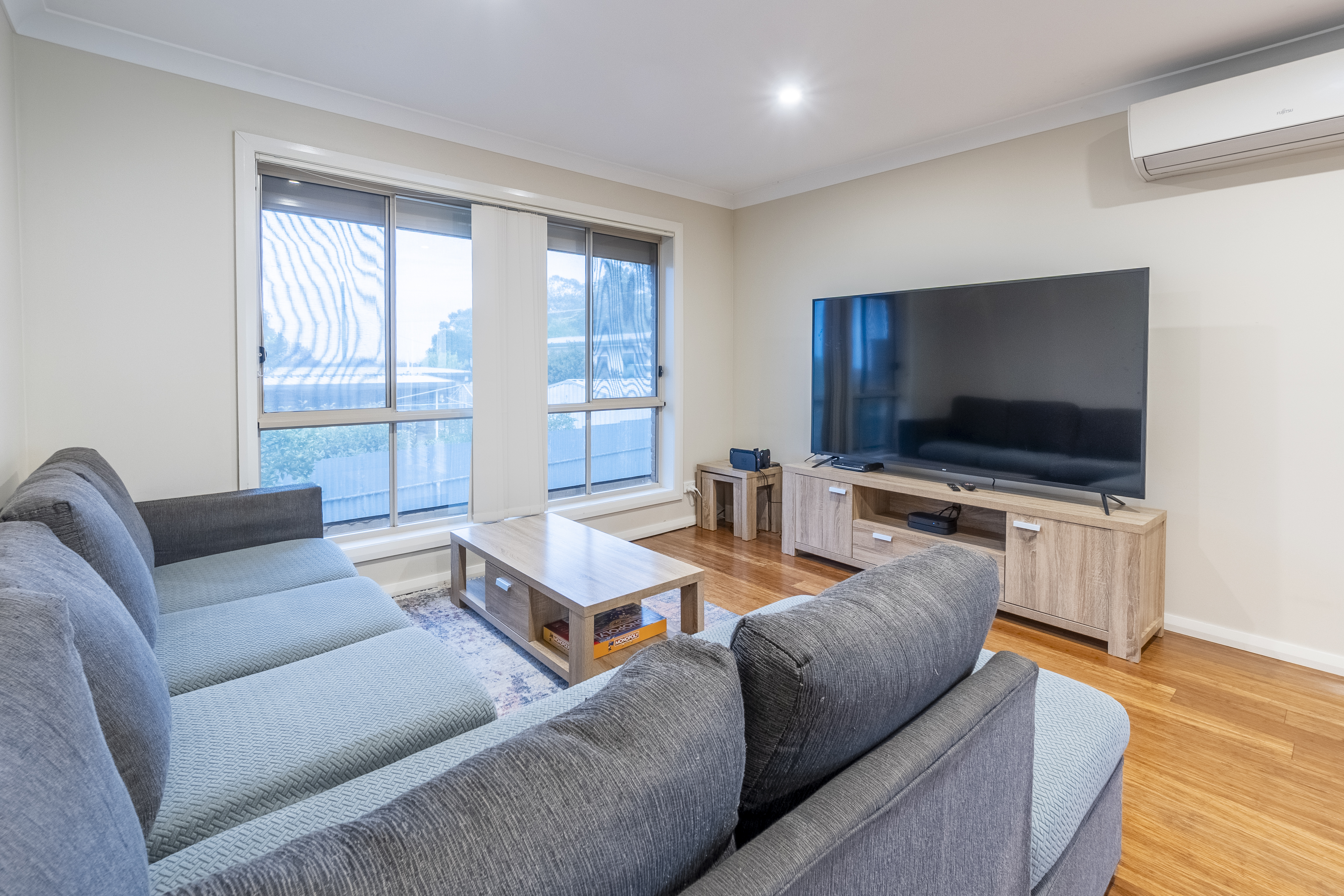 7 Parry Drive, Temora, NSW 2666 - Image 6
