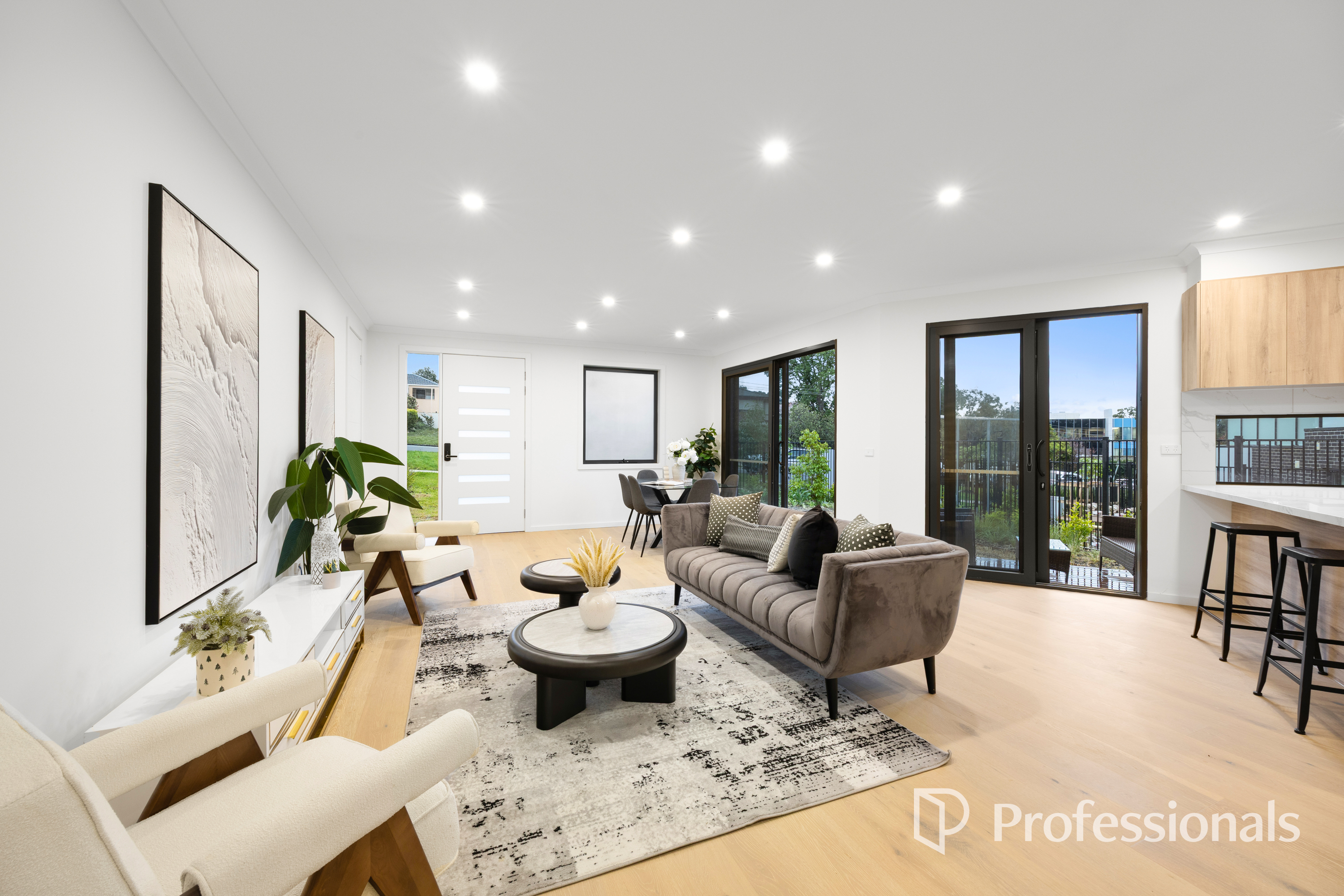 8/2-4 Doynton Parade, Mount Waverley, Vic, 3149 - Image 2